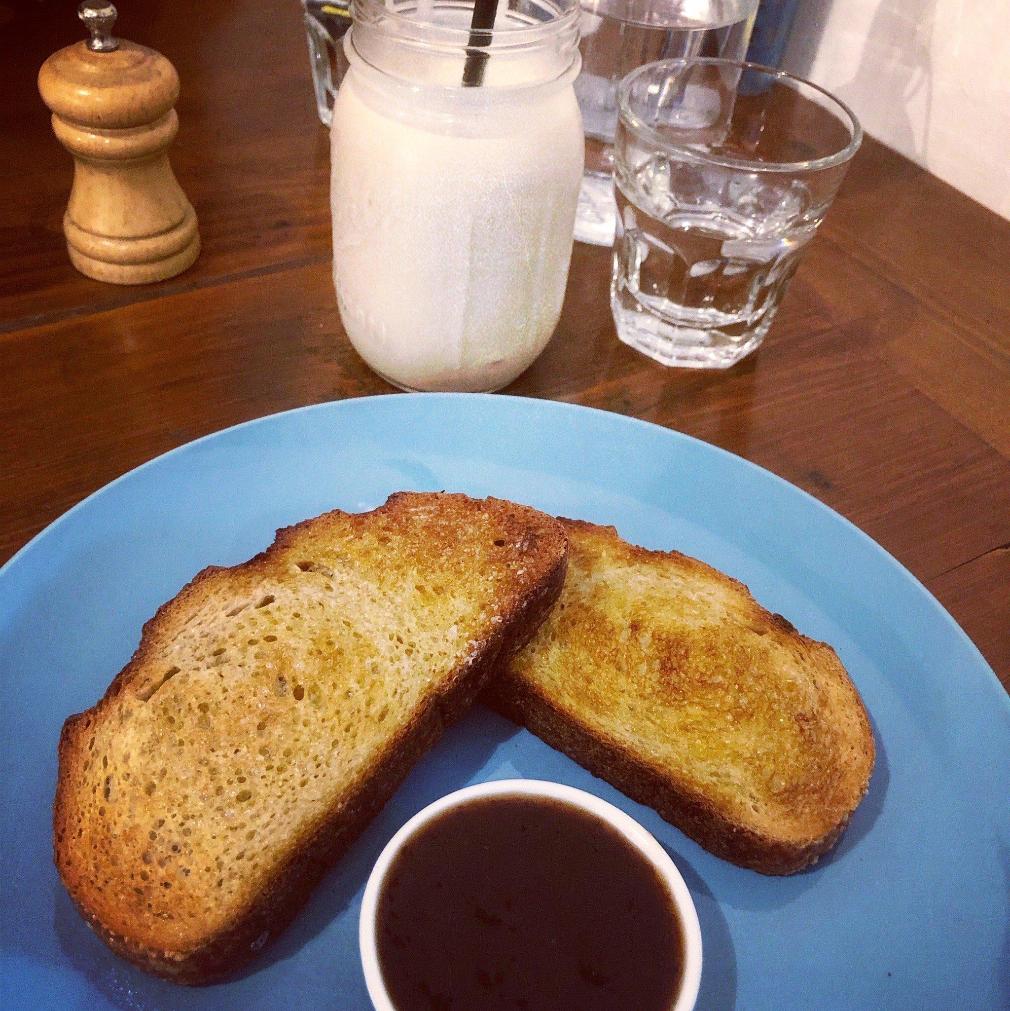 Photo by Courtenay Z