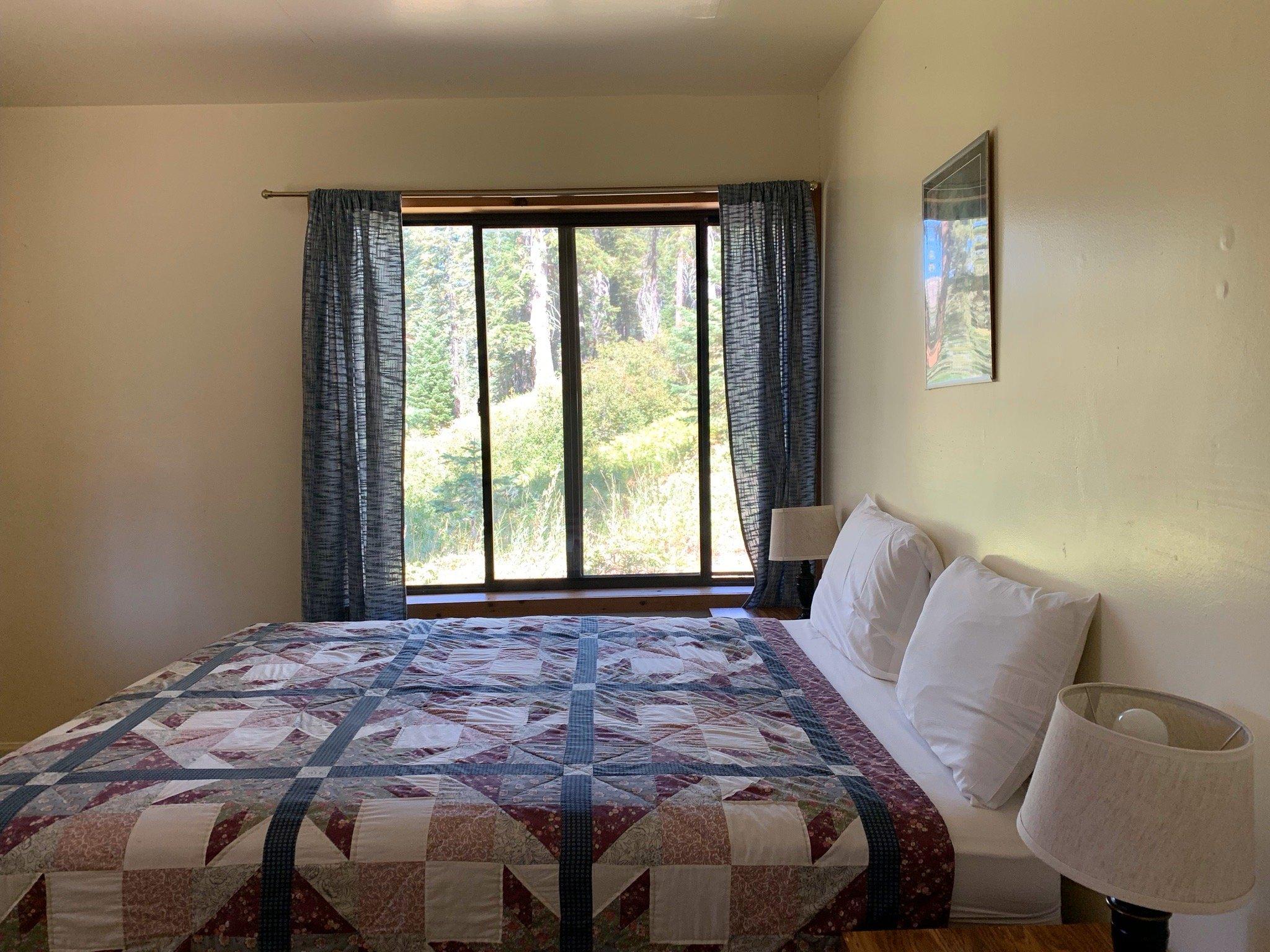 Red's Meadow Resort & Pack Station