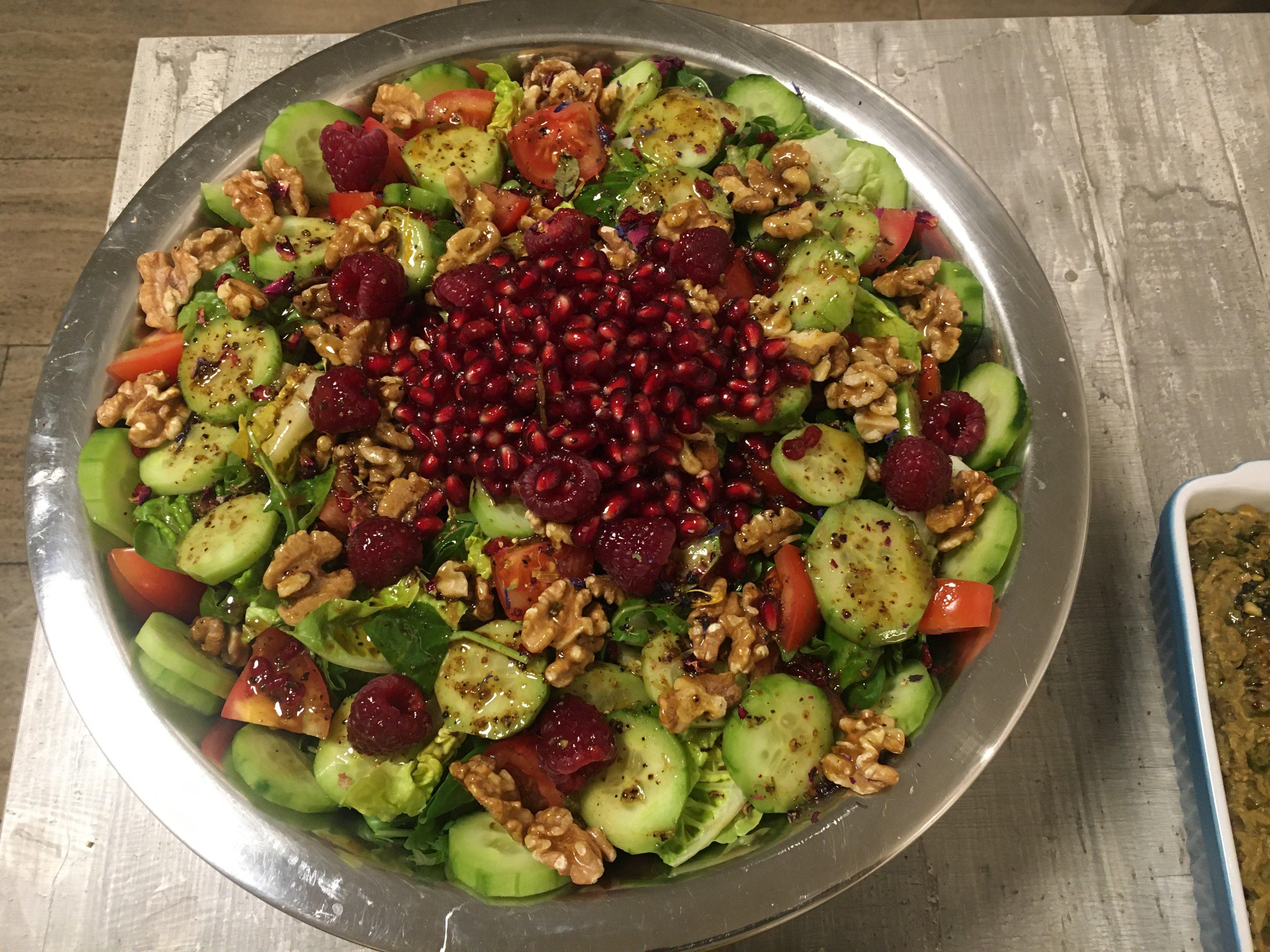 Mana Mana Delikatladen