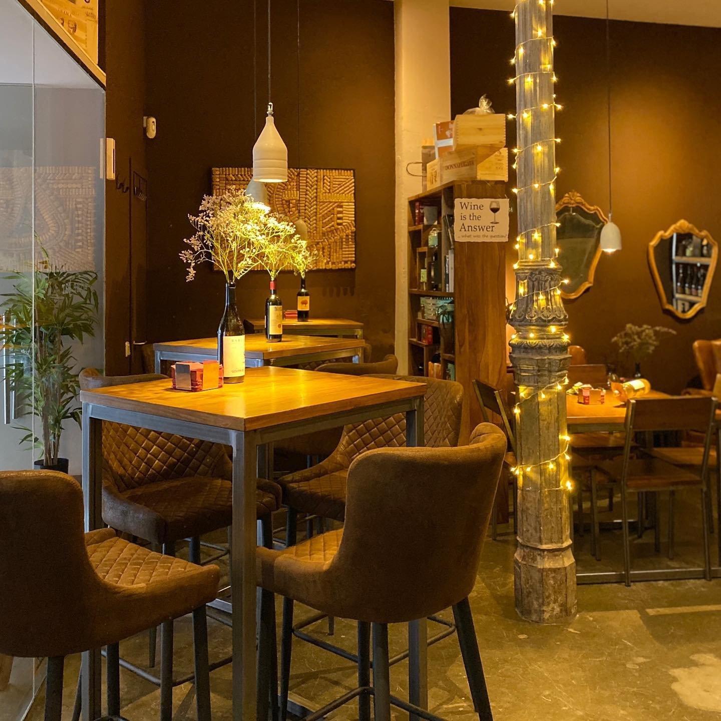 D. O. C. Enoteca Italiana - Wine Bar