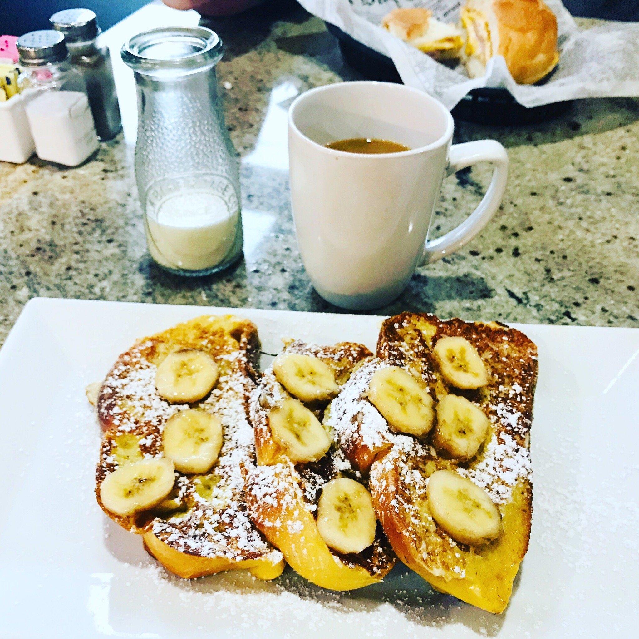 DeFilippis Bakery and Cafe