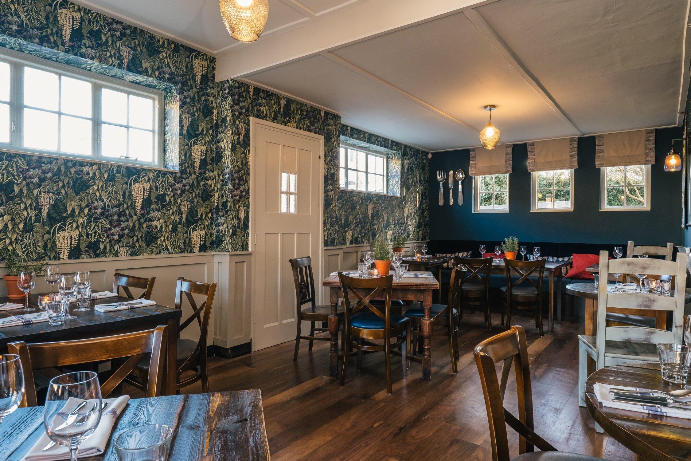 The Black Boy Pub & Hotel