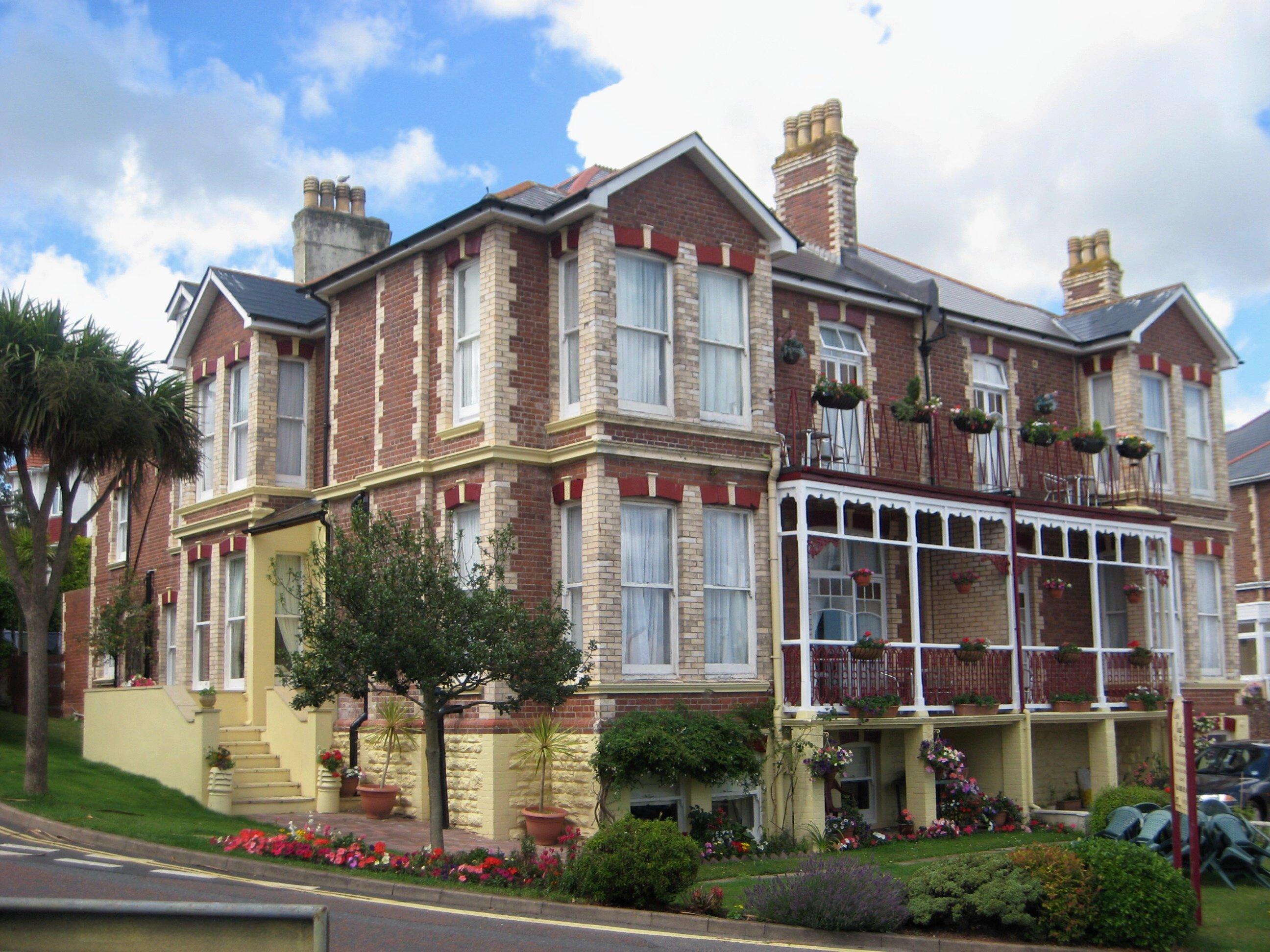 Cleve Court Hotel
