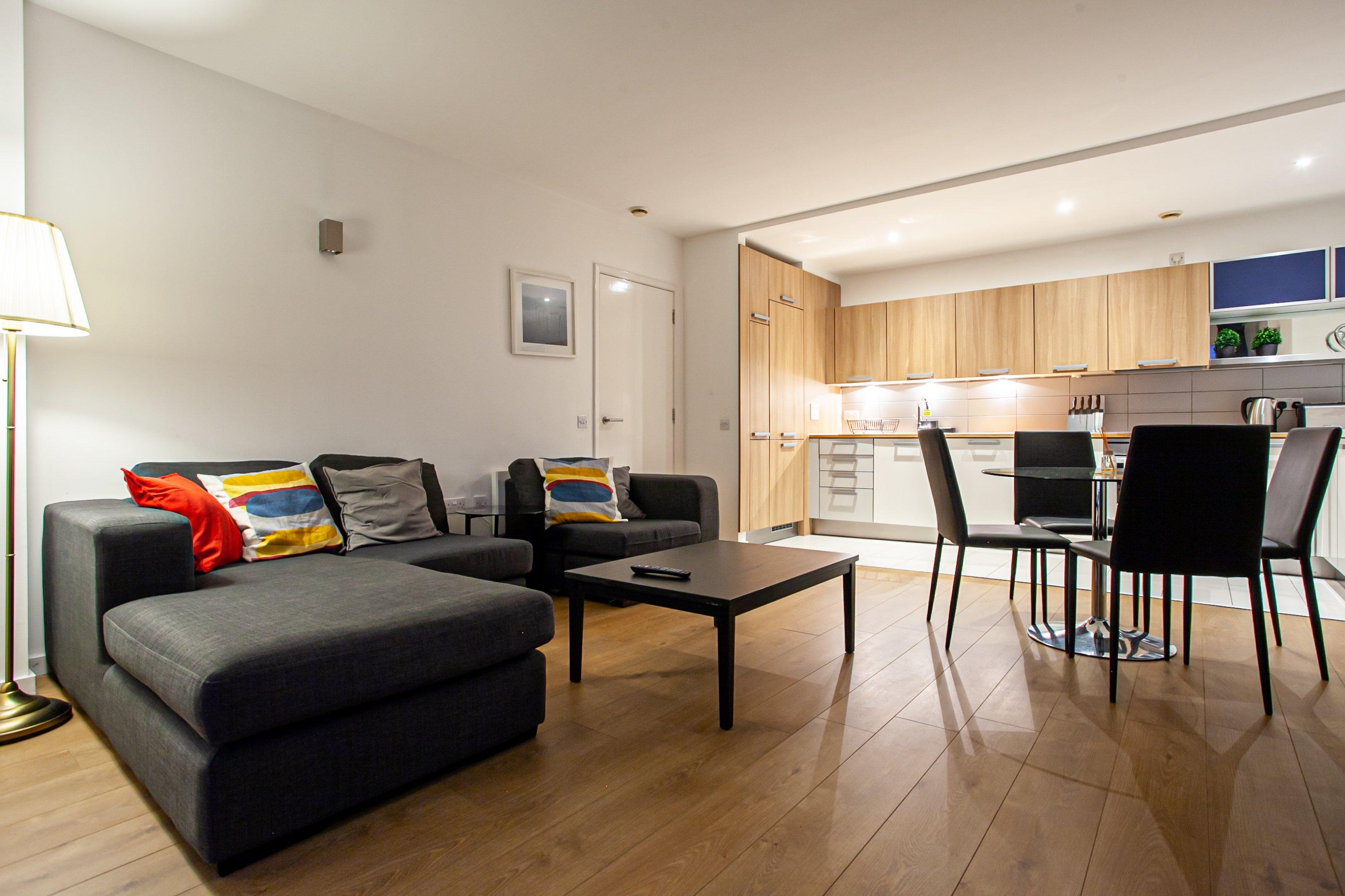 Red Ba Skyline Central