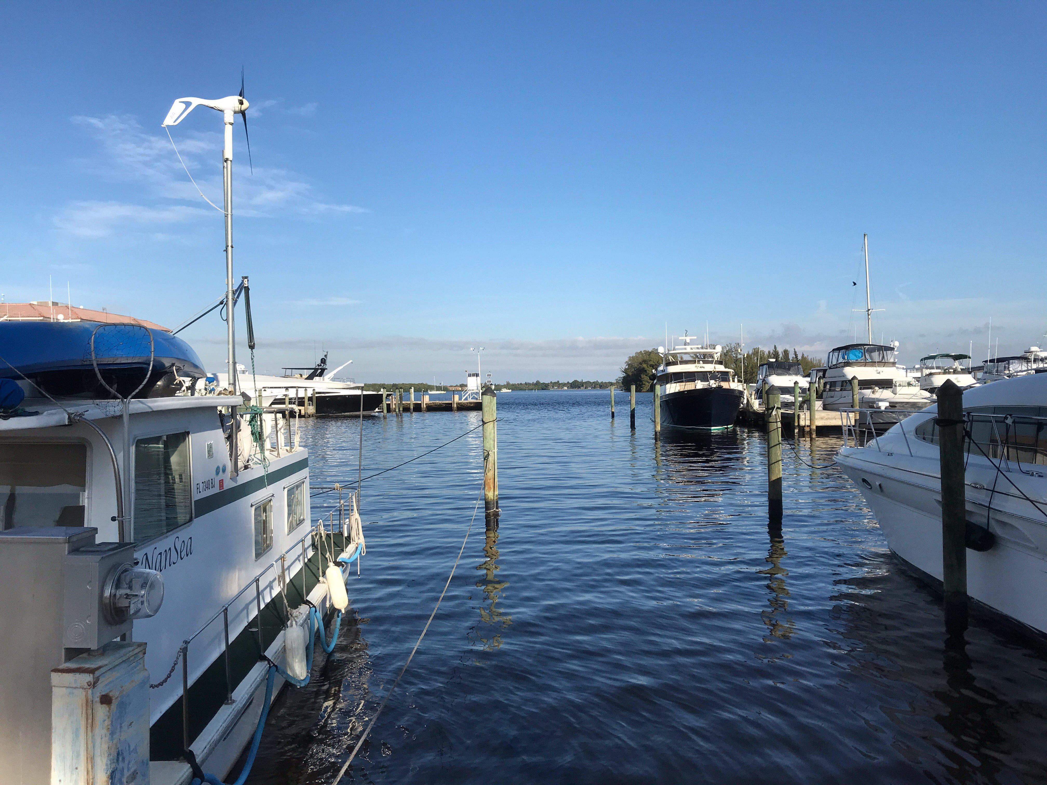 Fort Myers Yacht Basin