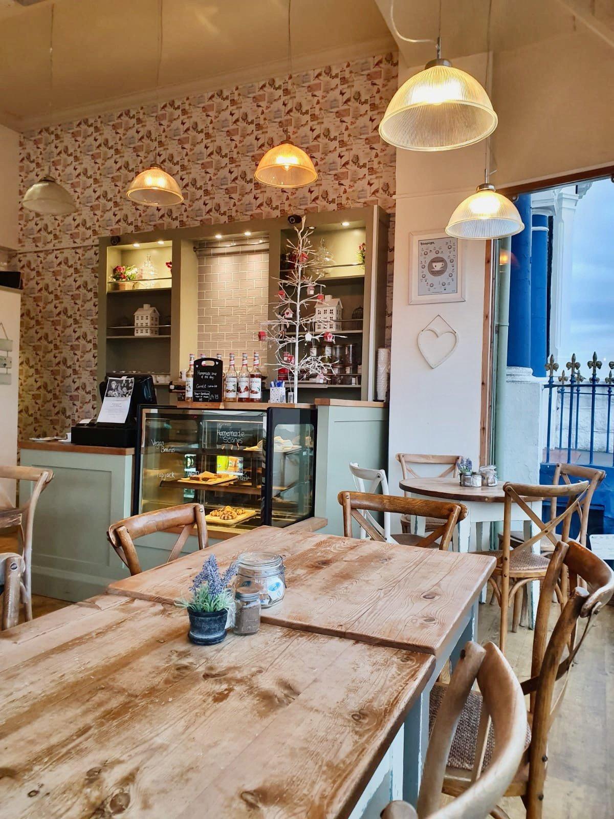 Love To Eat @ OneTwoOne