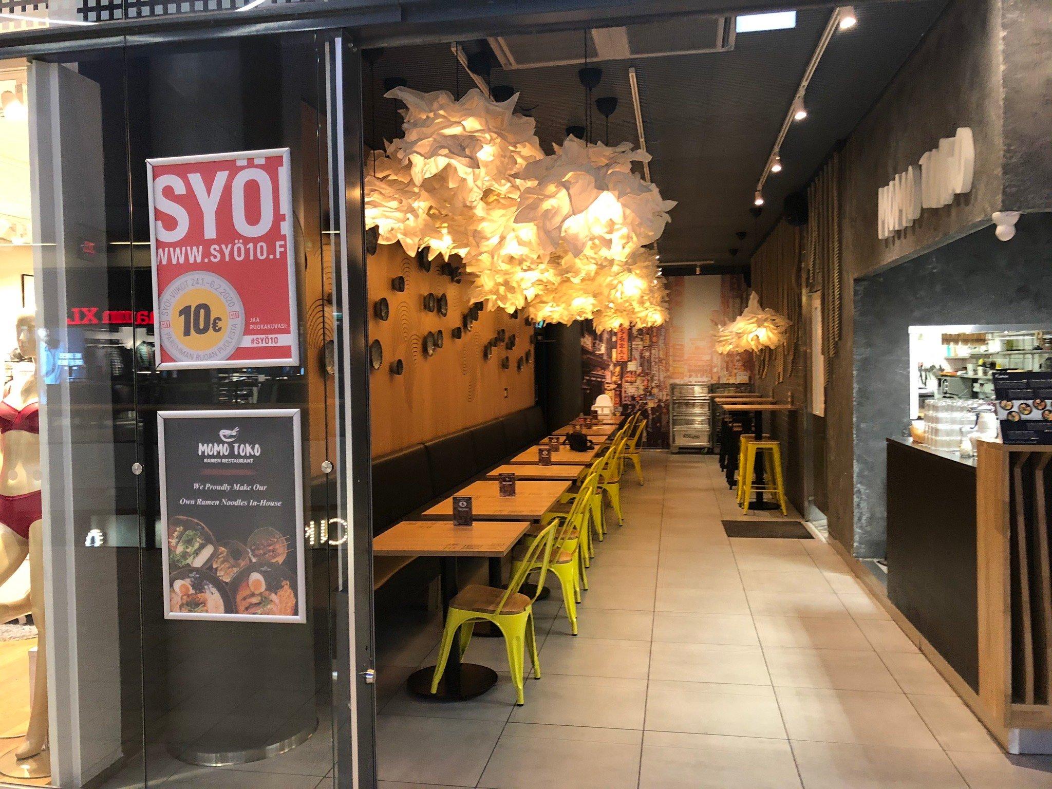 Momotoko - Kauppakeskus Jumbo