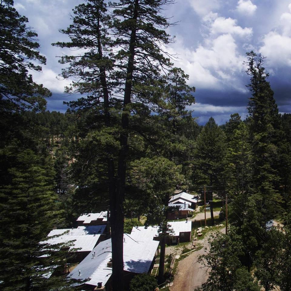 The Cabins At Cloudcroft