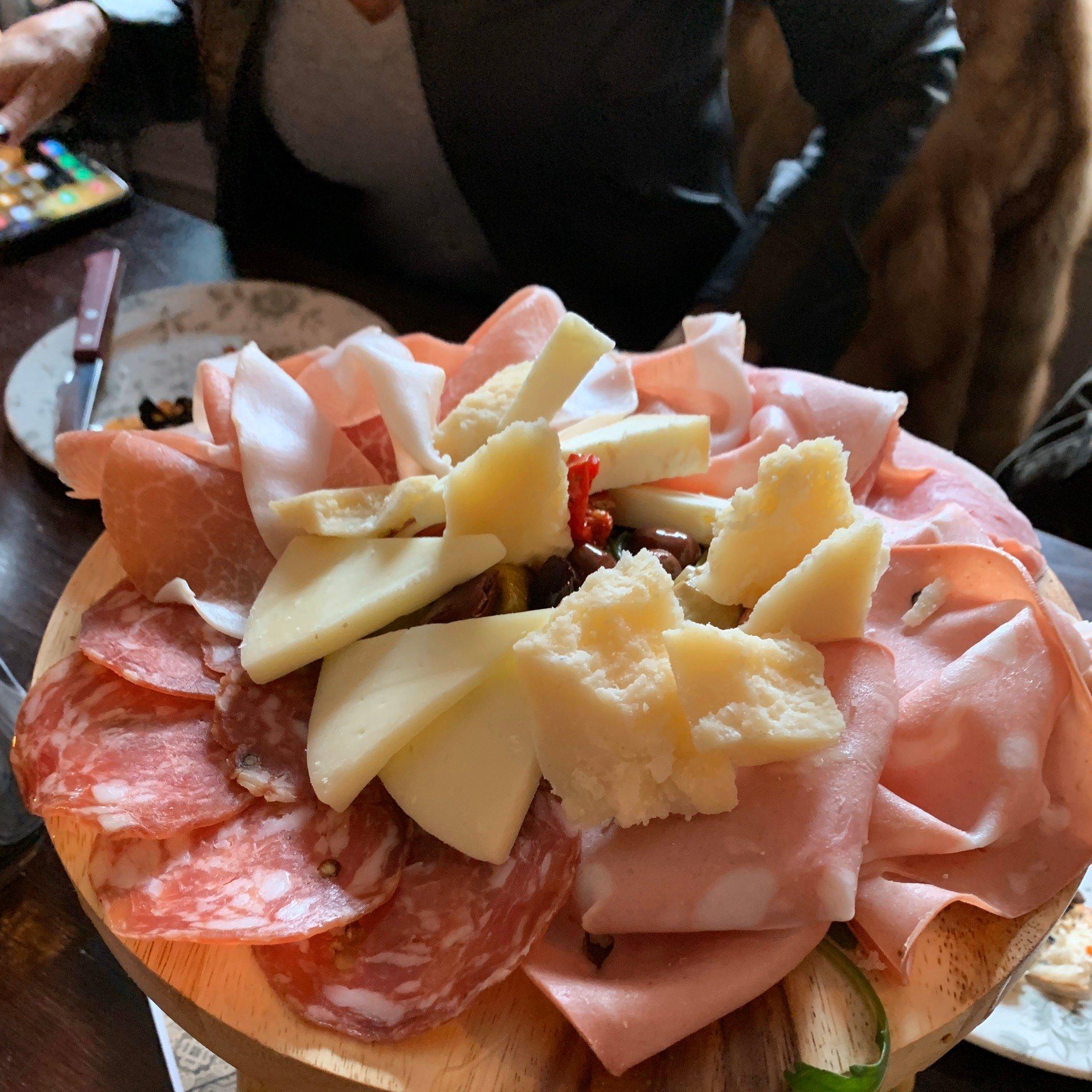 Cinquecento Neapolitan Pizzeria