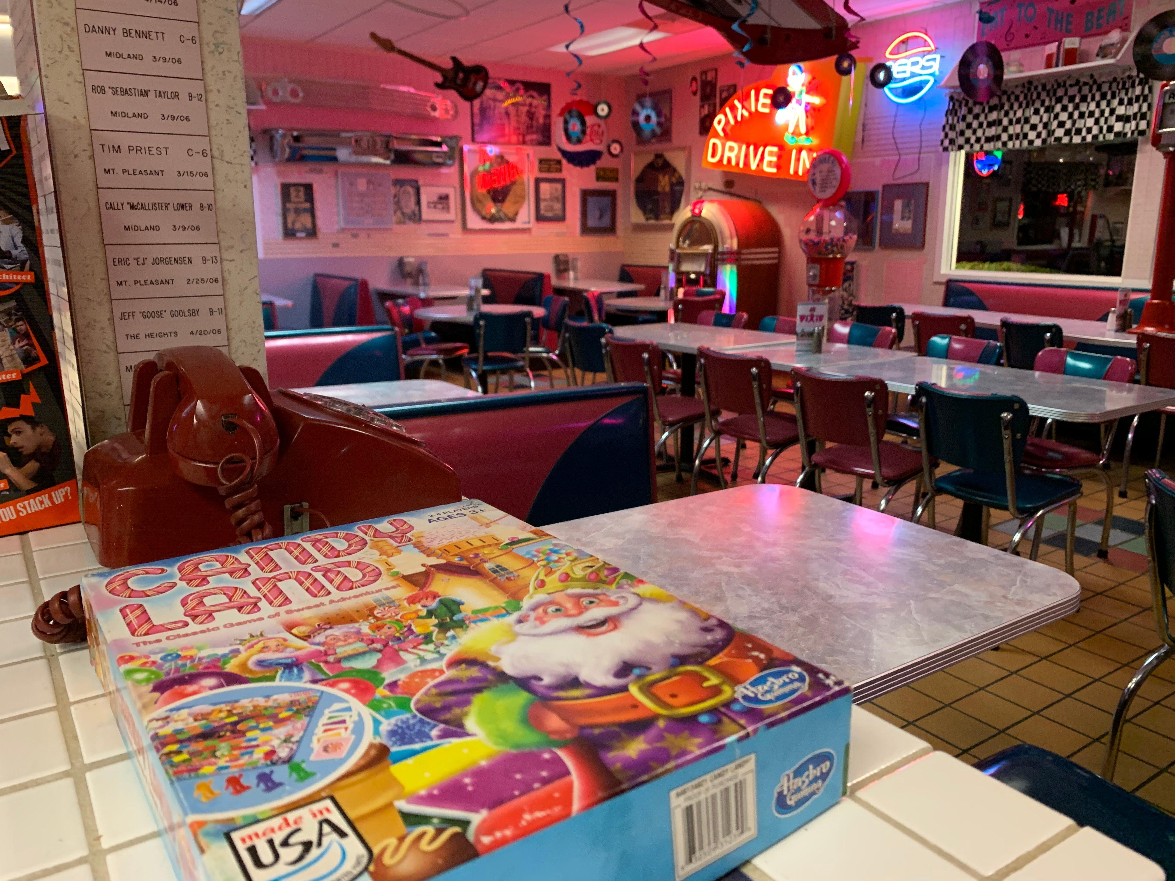 Photo by HerbertEdgewood