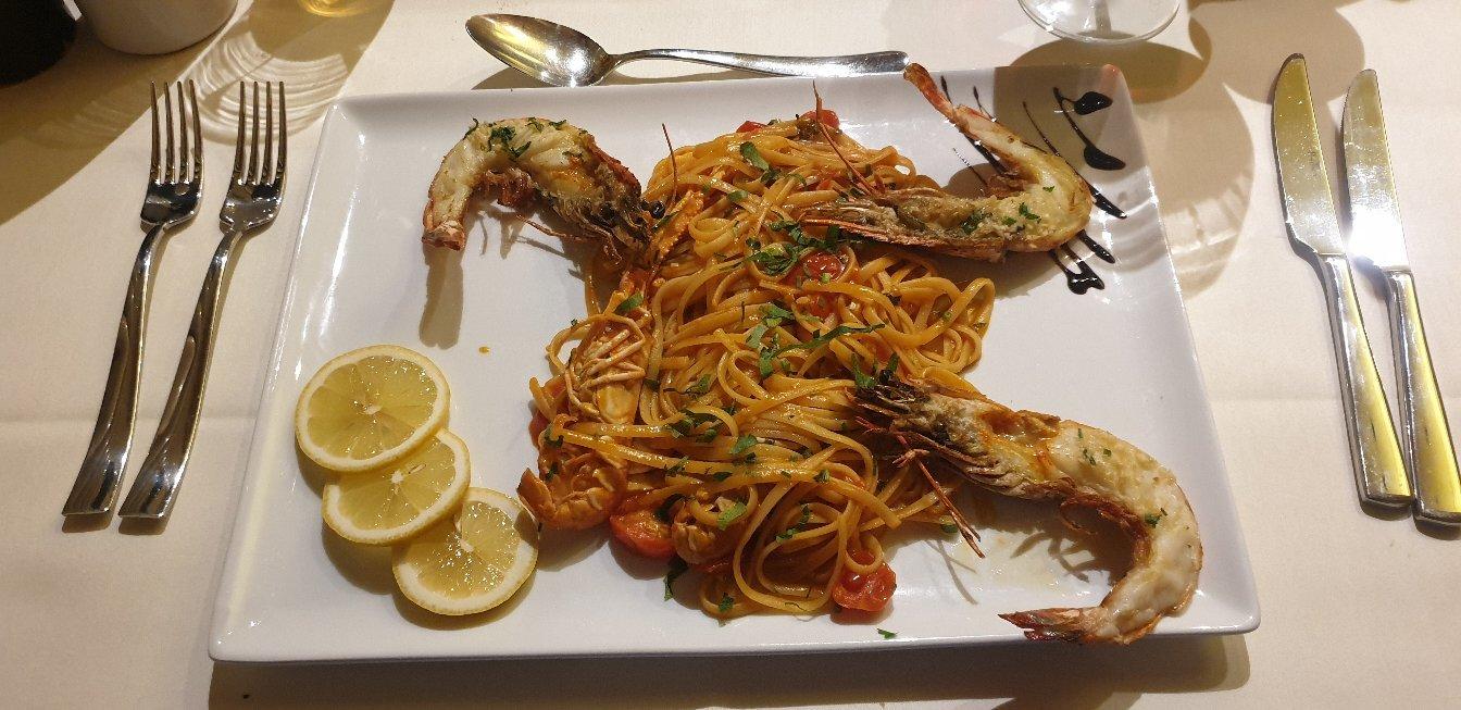 Riviera Ristorante & Pizzeria