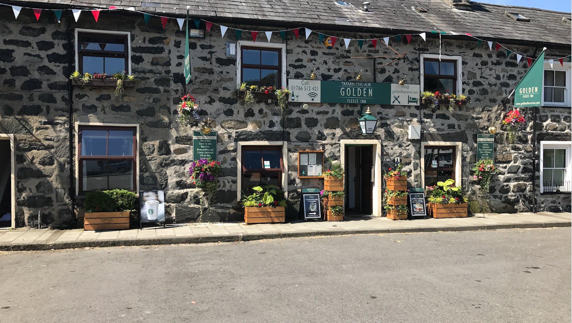 The Golden Fleece Inn