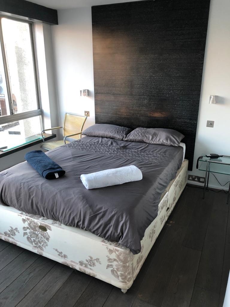 White Piccadilly Luxury Flat