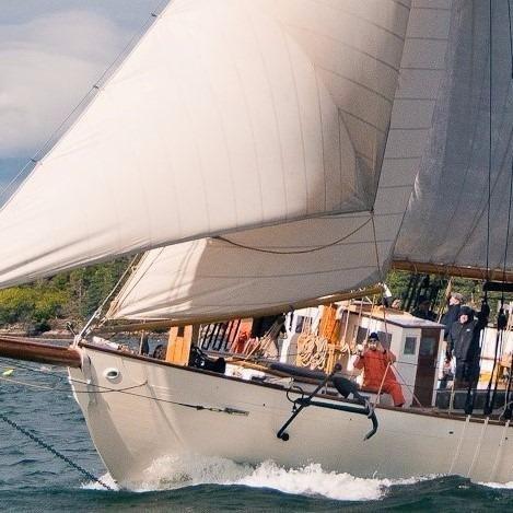 Schooner Ladona
