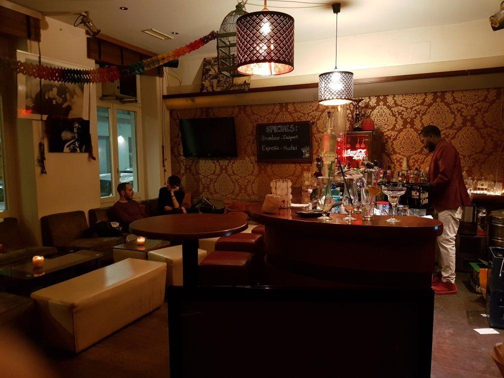 Birdcage Bar & Lounge