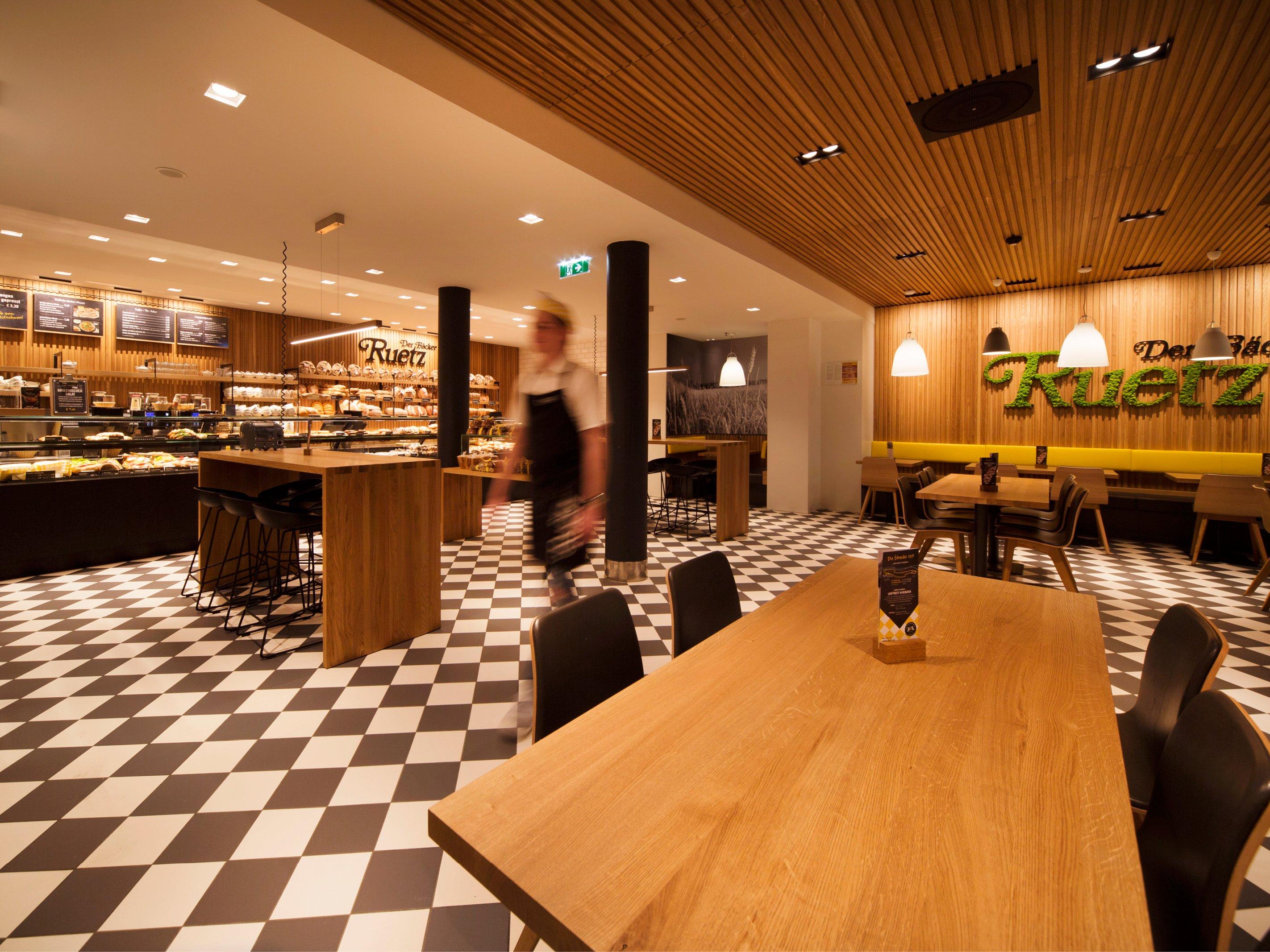 Der Baecker Ruetz - Rathausgalerie