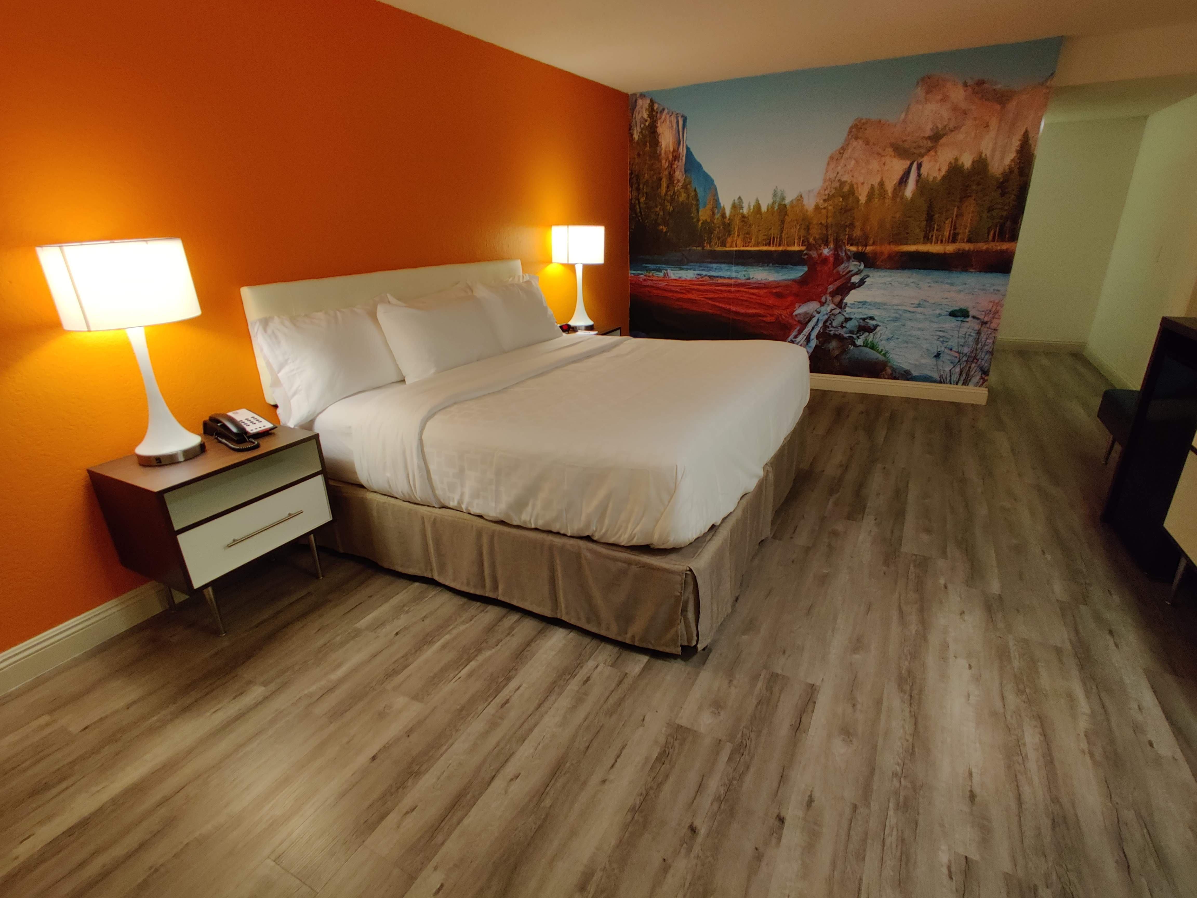 Clarion Pointe Fresno Near Yosemite