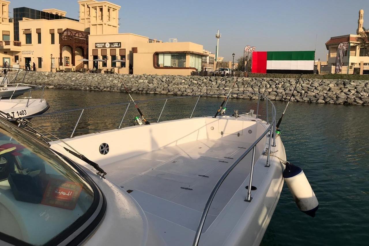 Shams Al Ghuroob Leasure Boat Rental