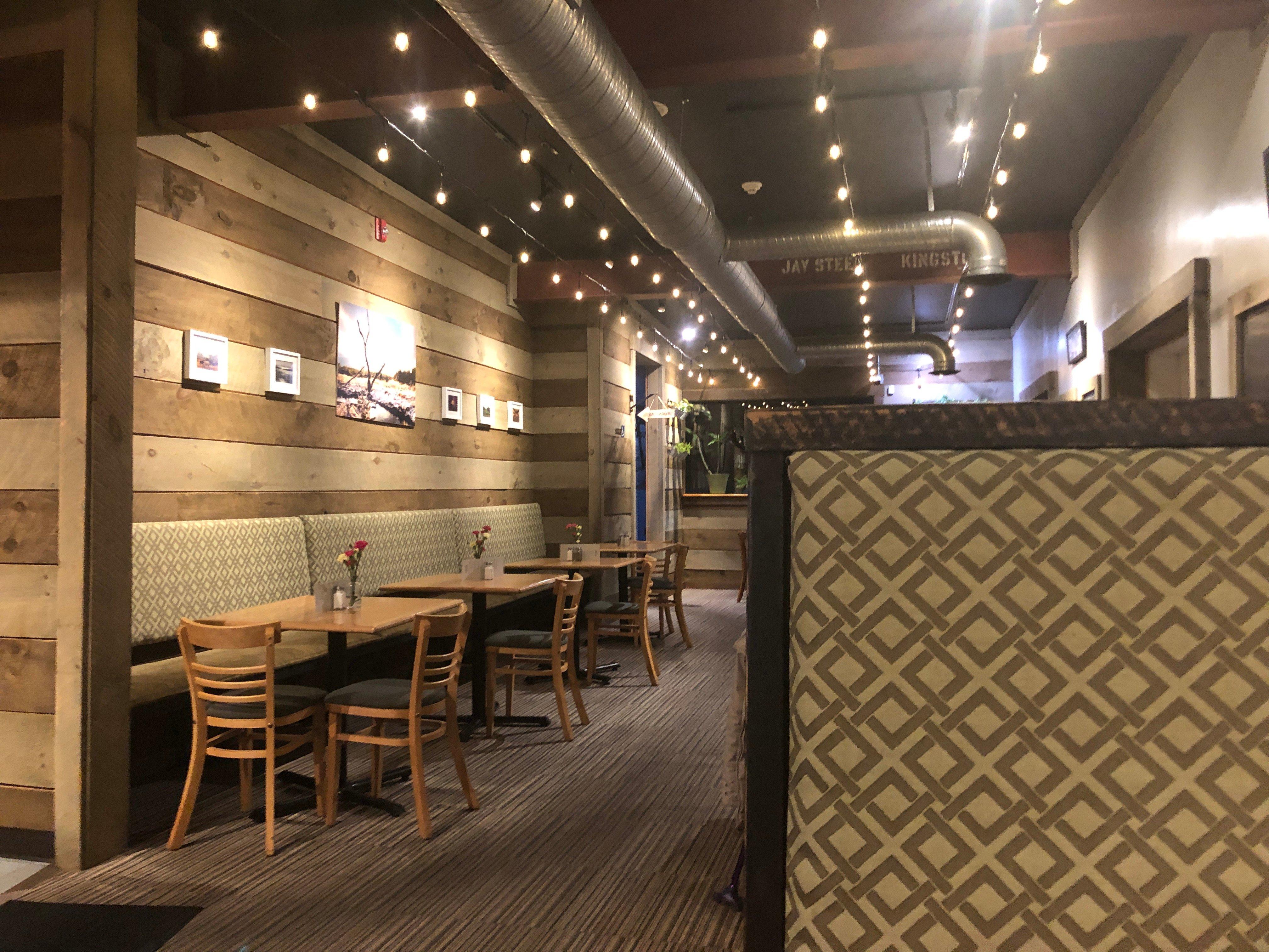 Creekside Bar & Bistro