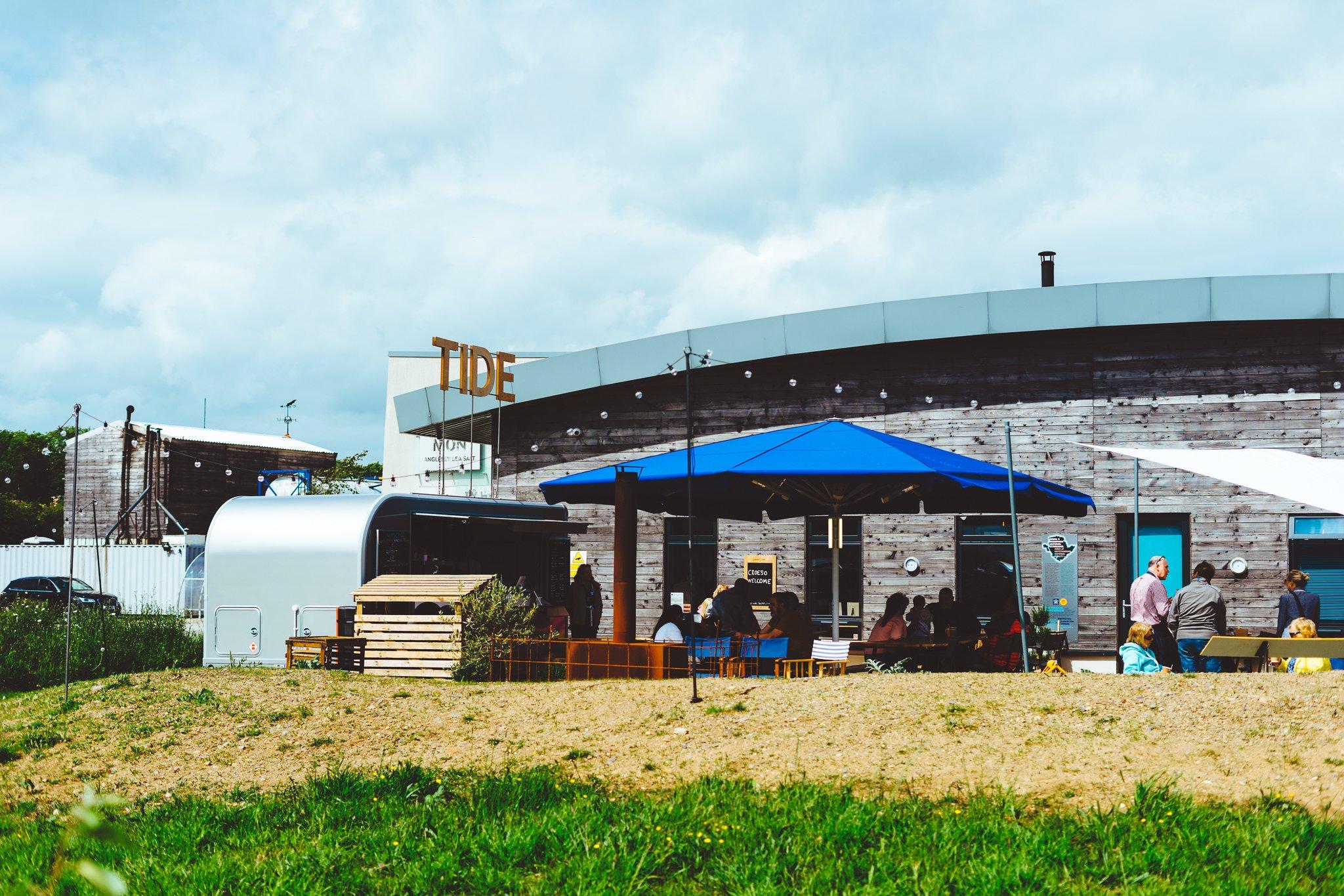Tide / Llanw Outdoor Cafe at Halen Môn