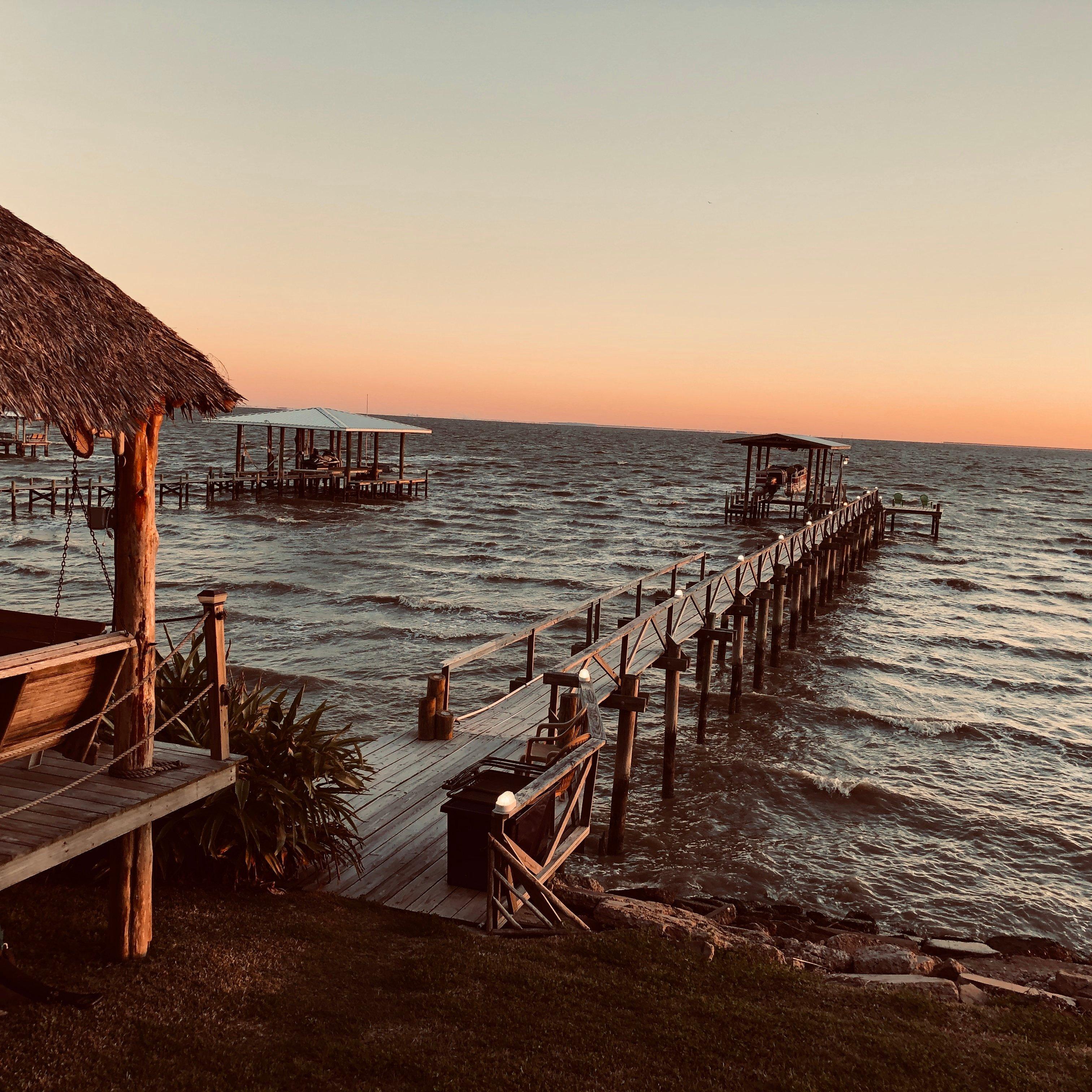 Come Friday Cottages On The Bay