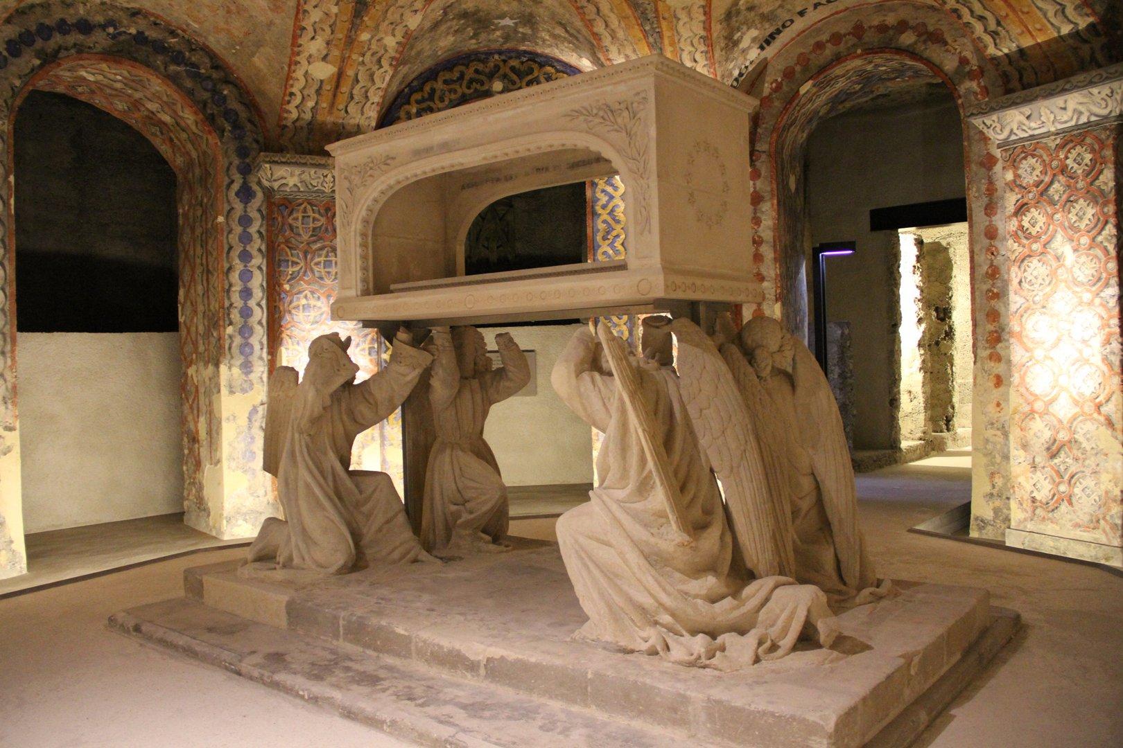 Crypte de la Basilique Notre-Dame