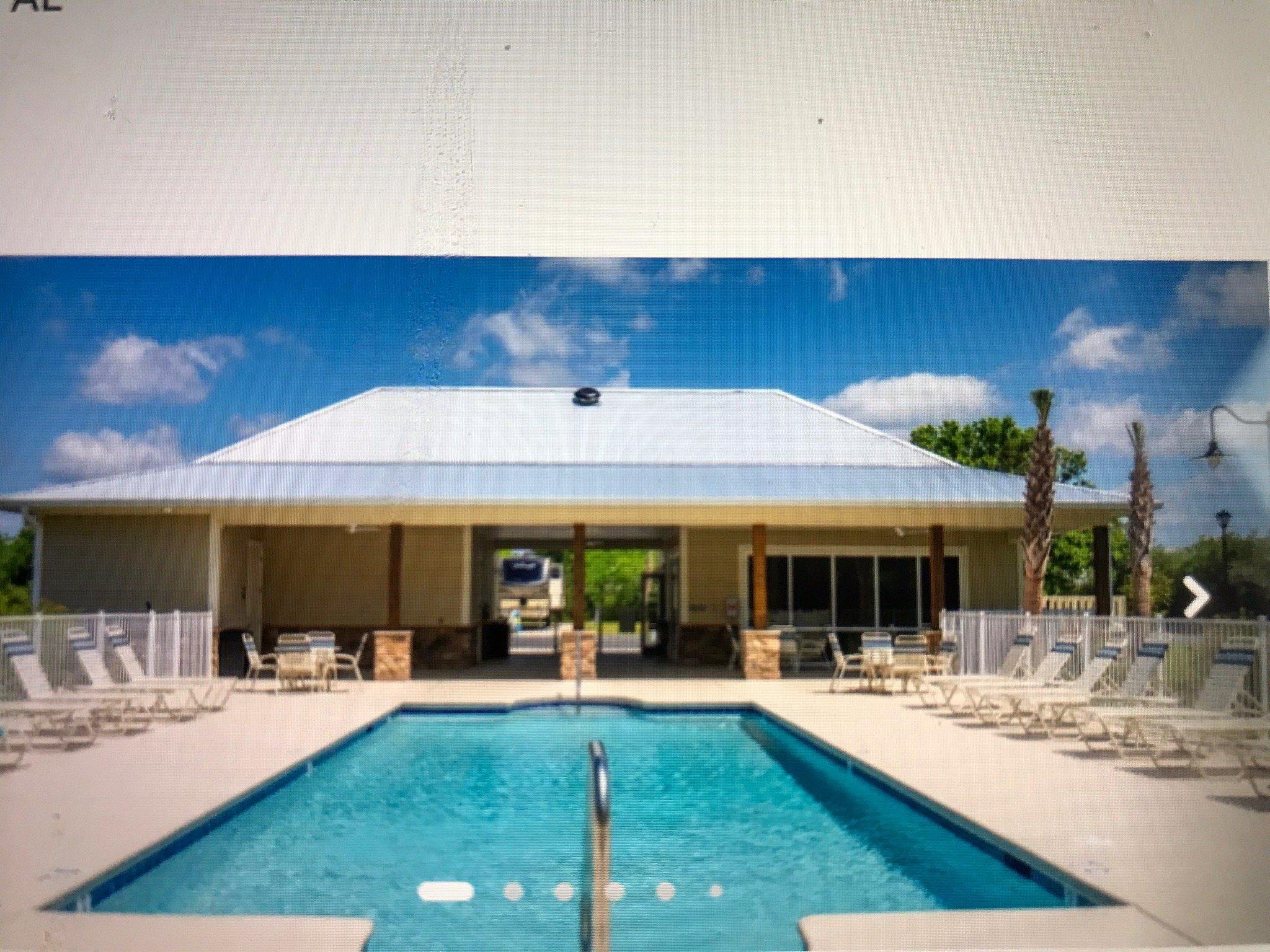 Photo by 2shanksters