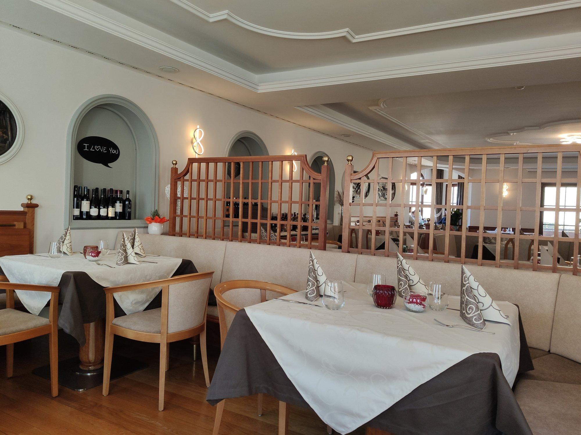 Ristorante-Pizzeria-Bar Four Ortisei