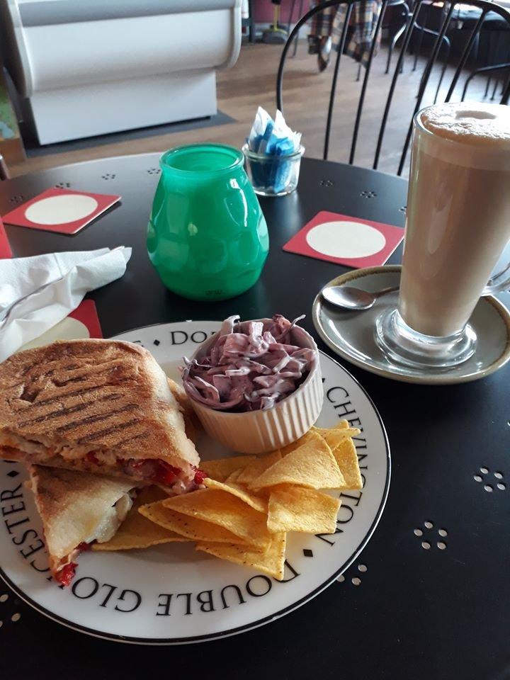 Photo by Lorraine320