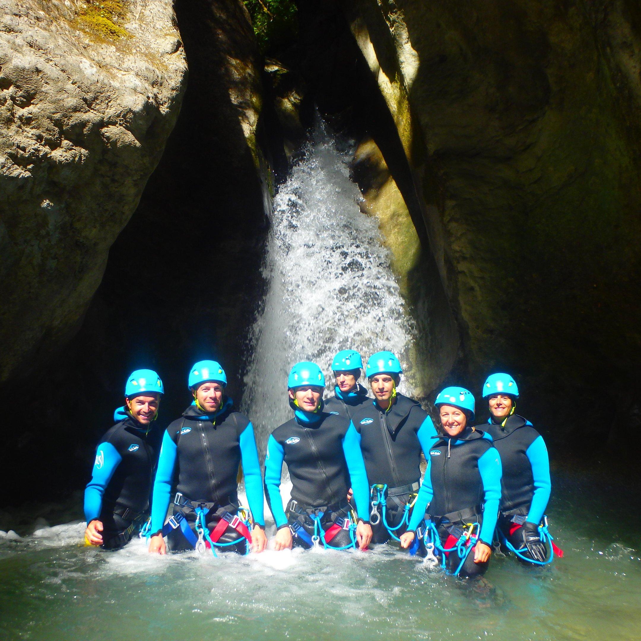 CANYONING EVASION