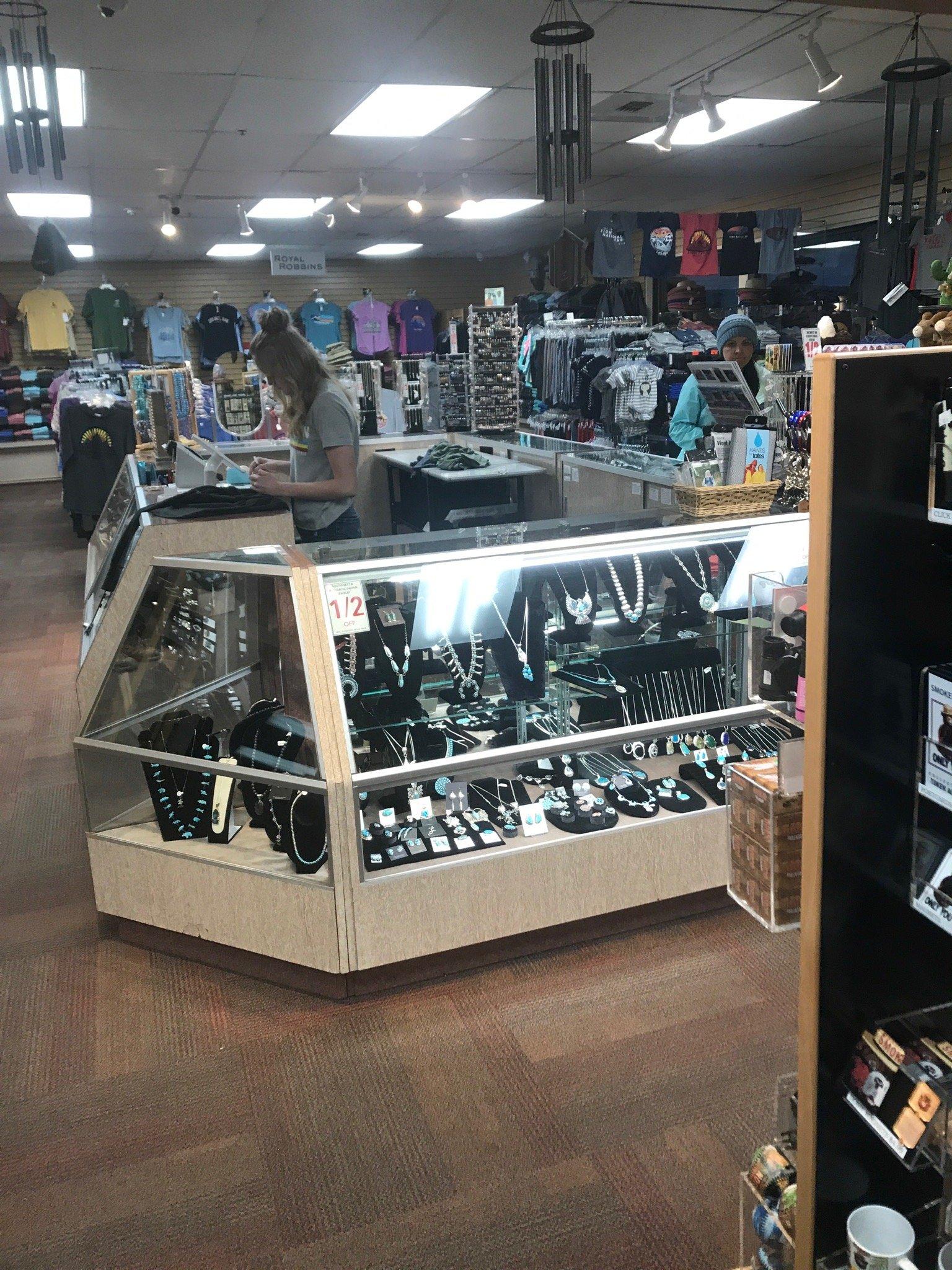 Trailhead Gifts & Gear