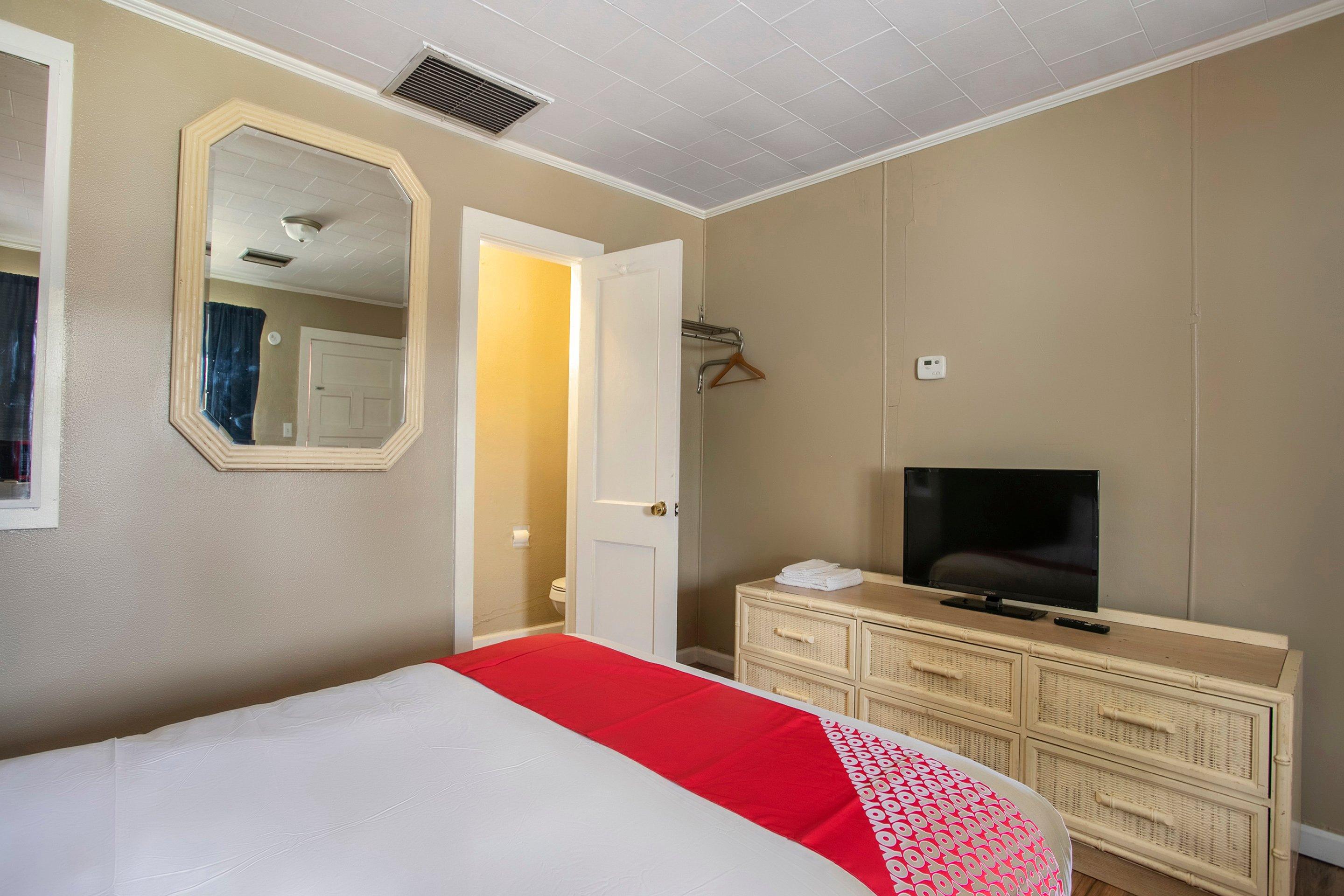 Hotel Lakeland GA I-129