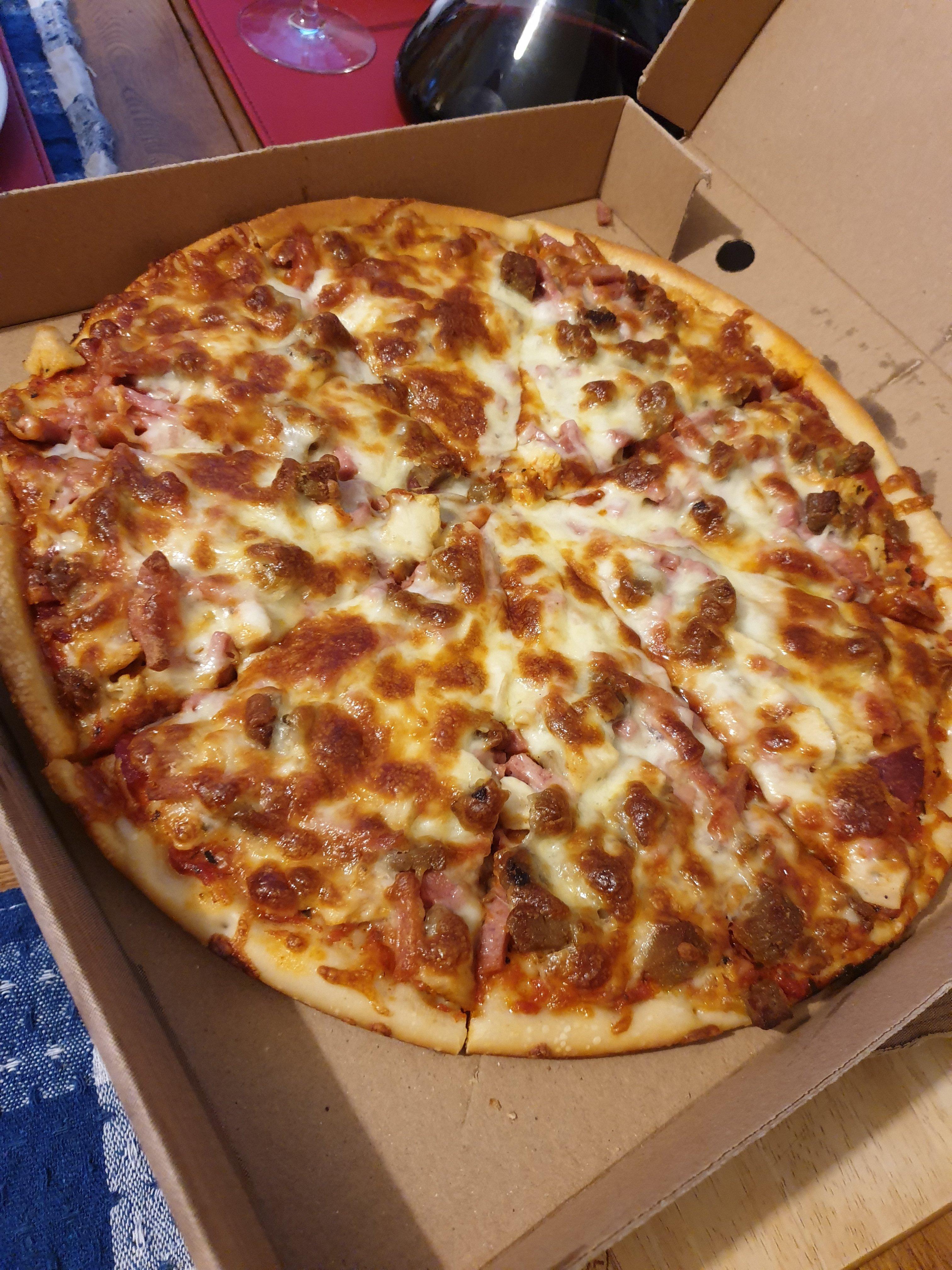 Istanbul Kebab & Pizza House