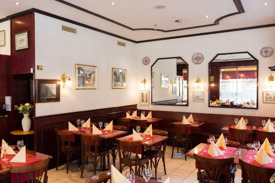 Cafe Restaurant de la Radio