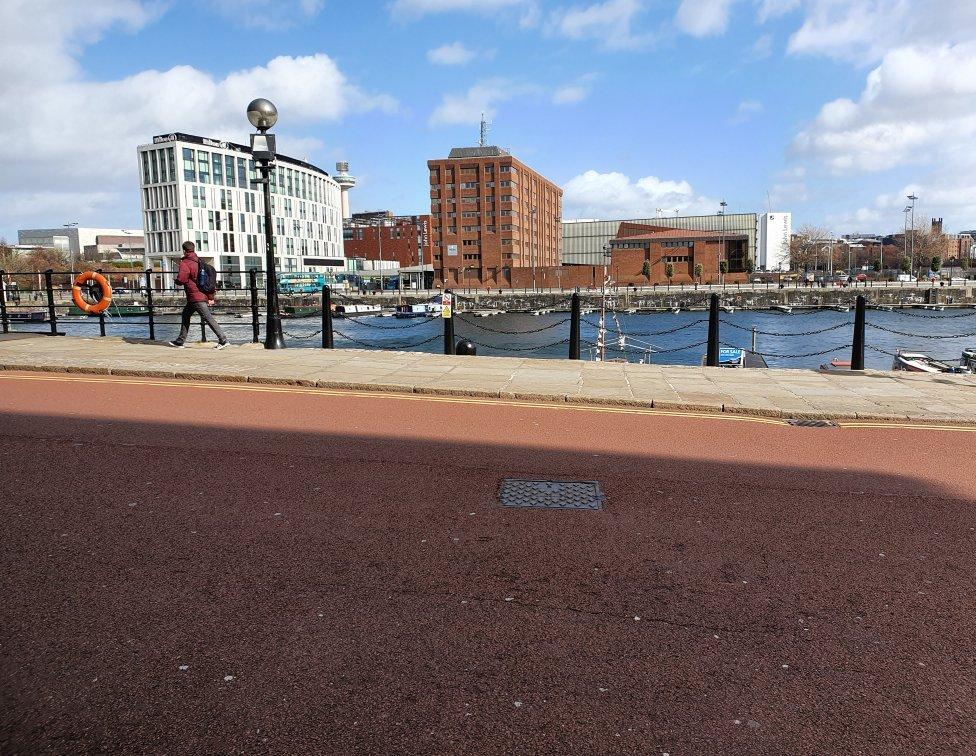 Albert Salthouse Bridge