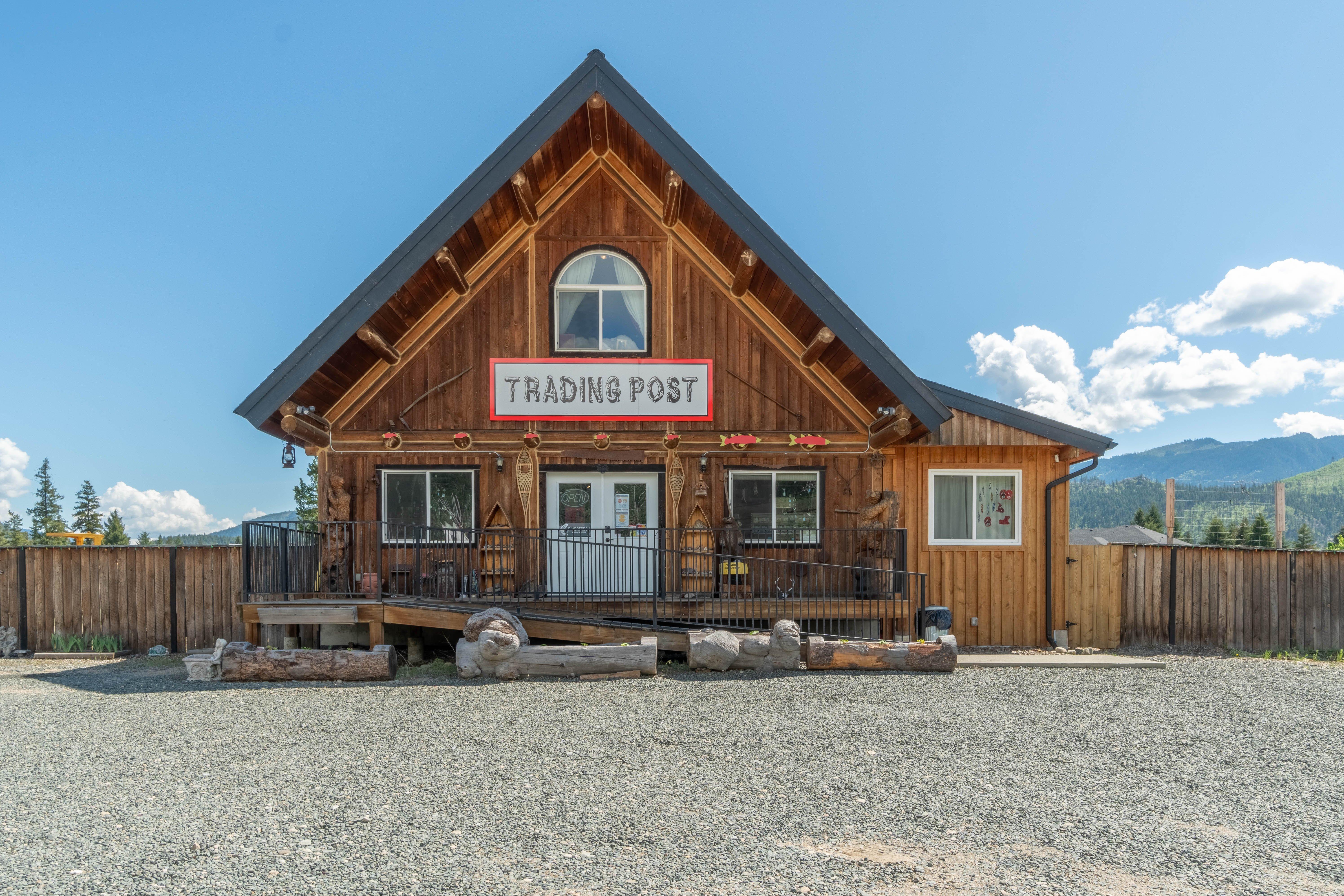 Gift 'N Gab Trading Post