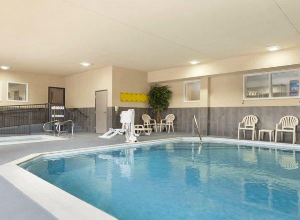 Country Inn & Suites by Radisson, Georgetown, KY