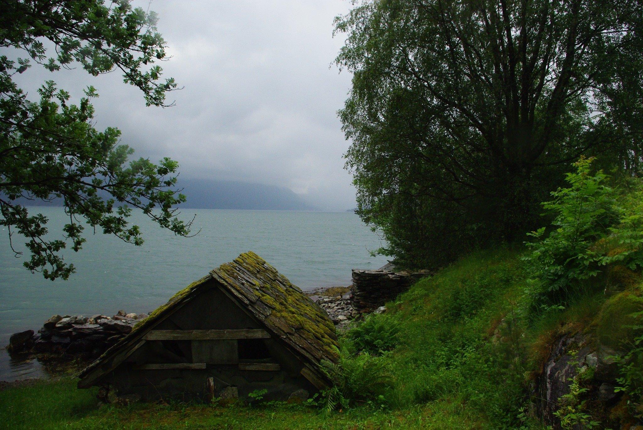 Petroglyphs at Strandebarm