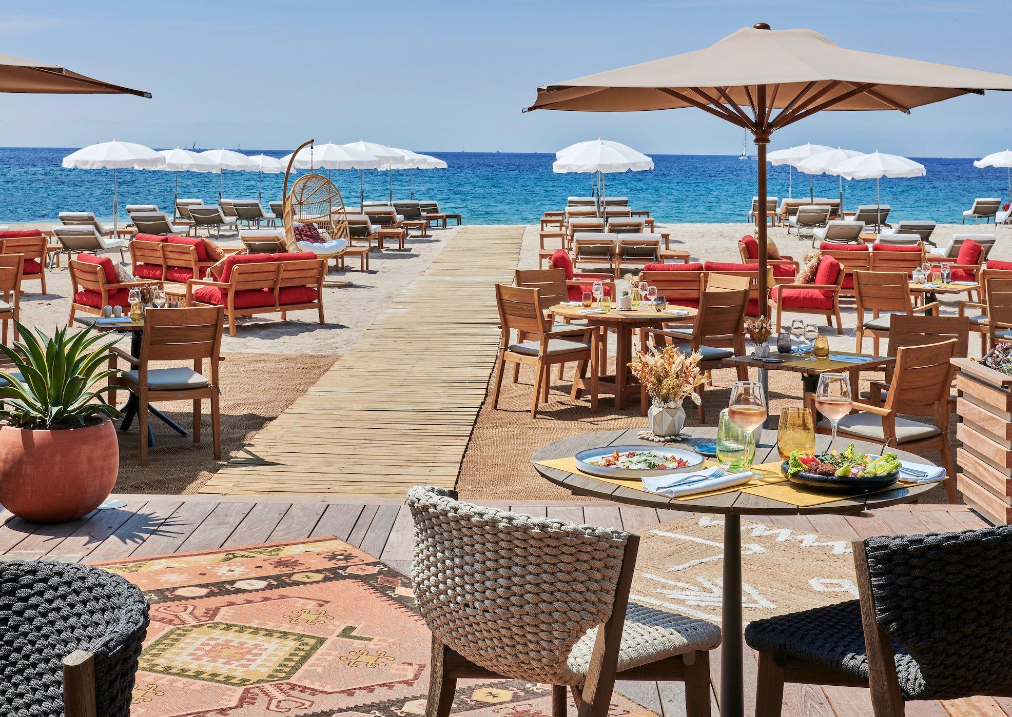 Mademoiselle Gray Plage Barriere