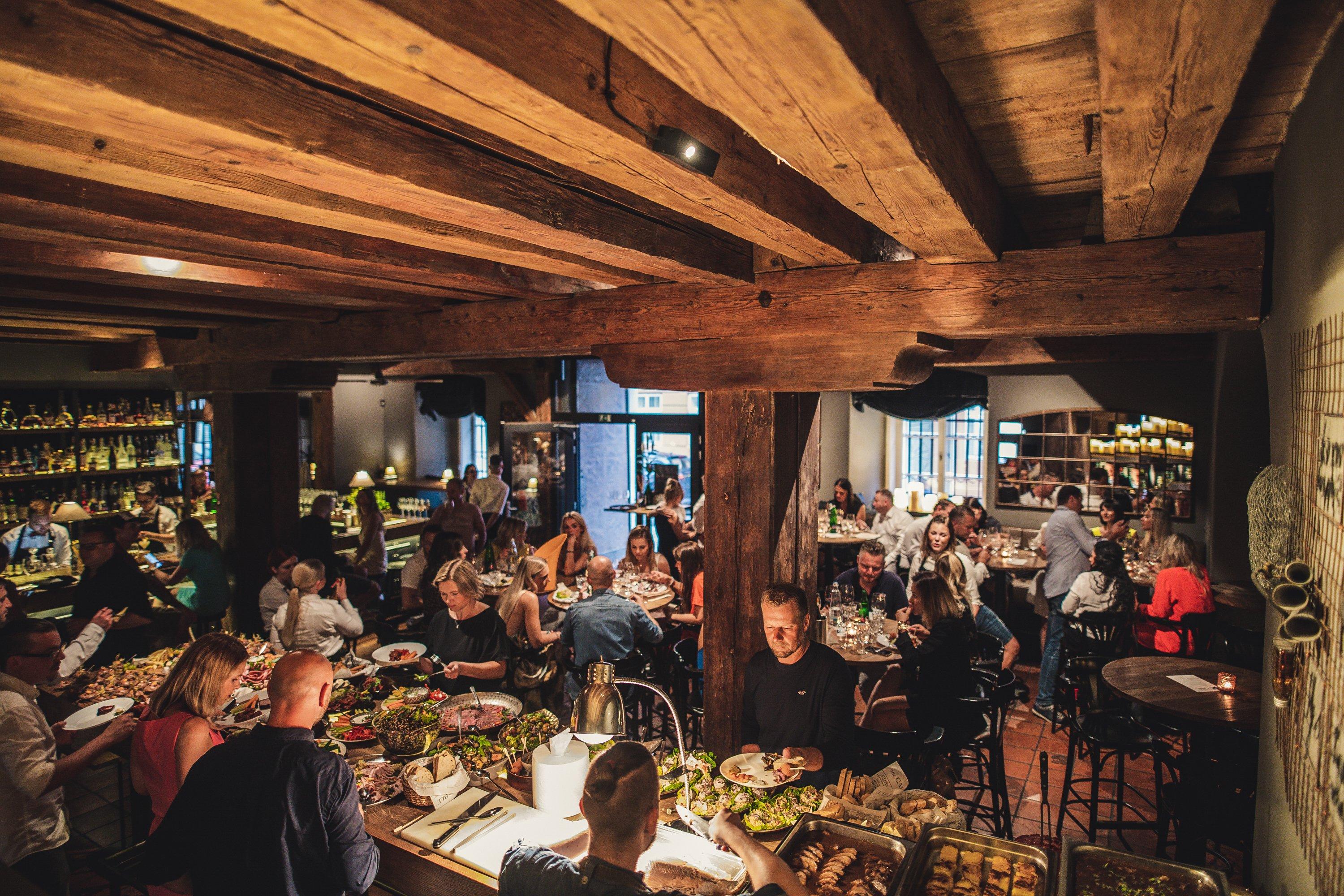 Zluta Ponorka Poetic Cocktail Bar