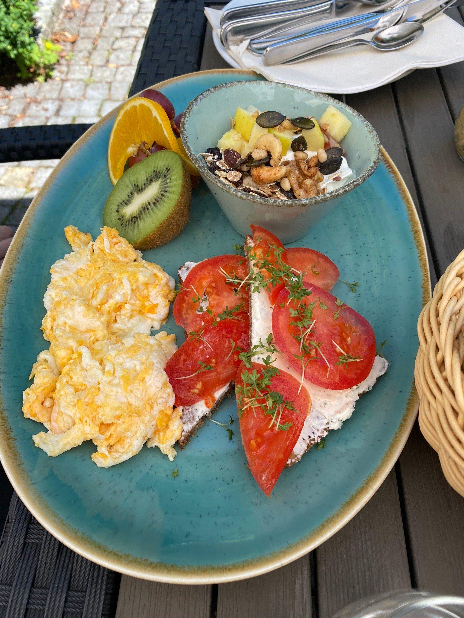 Boston Cafe & Cocktailbar