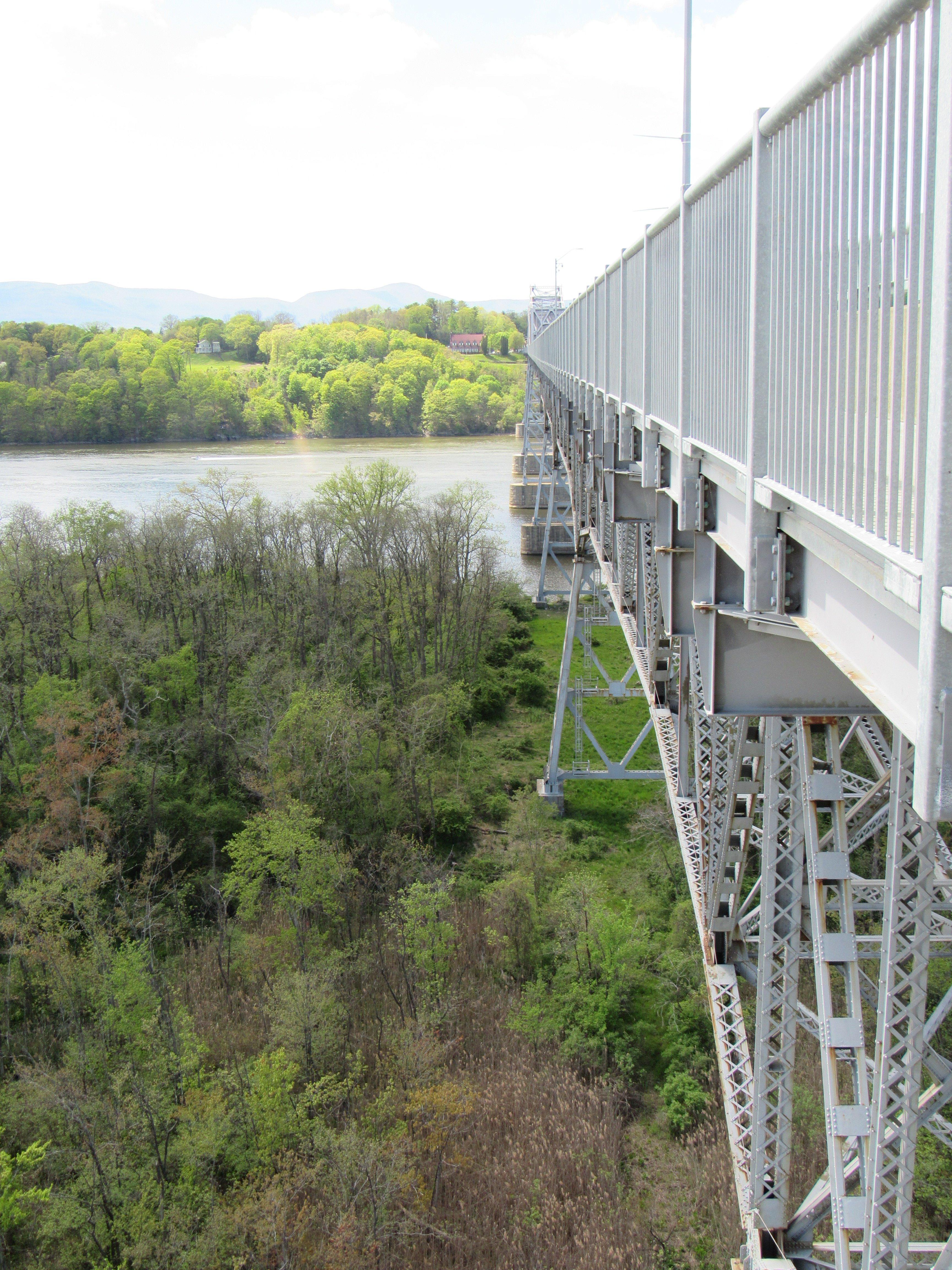 Hudson River Skywalk