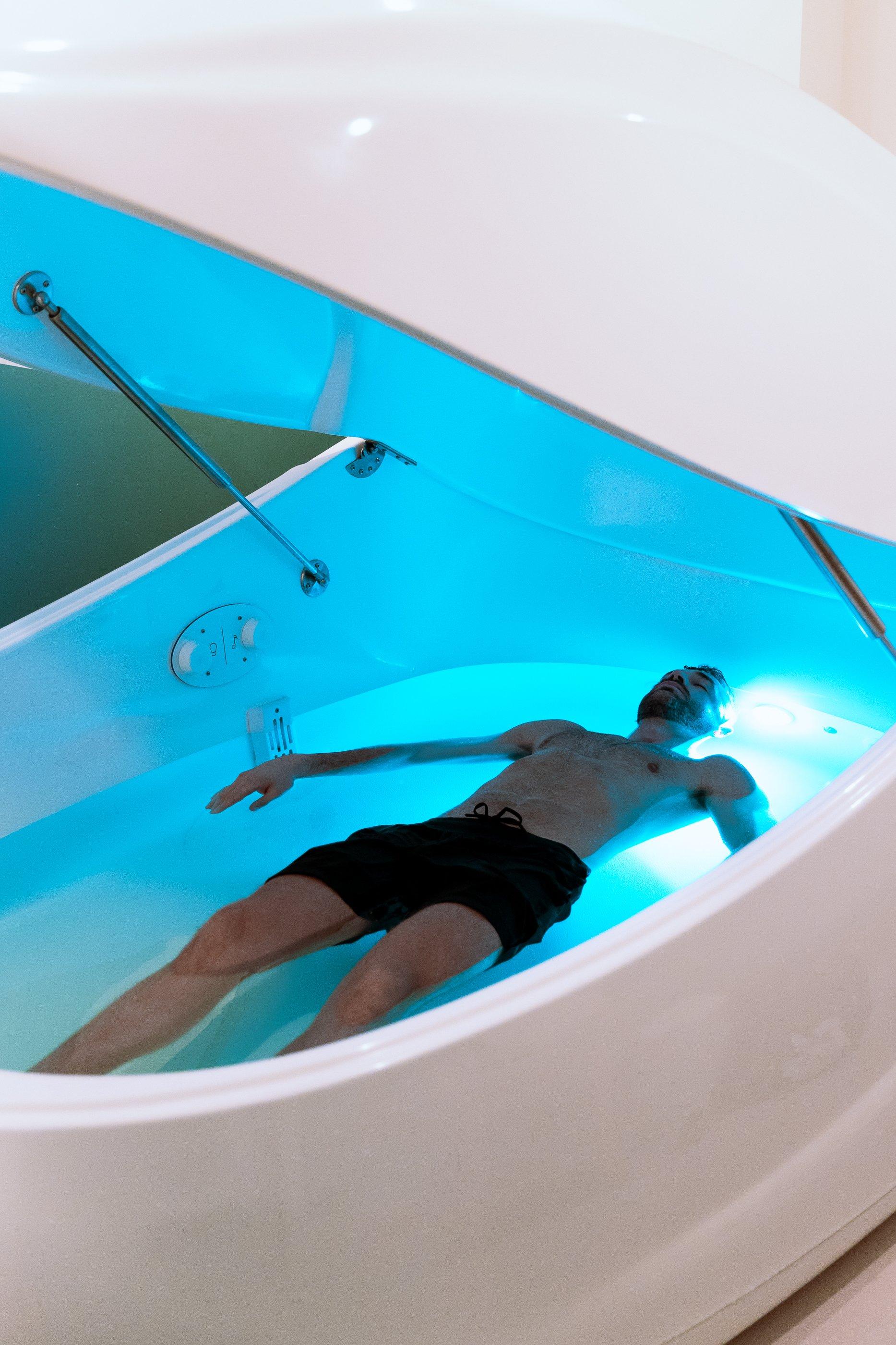 Clear float spa