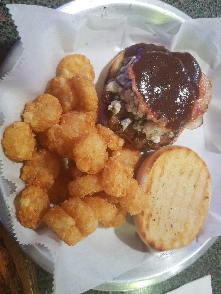 Dannyboys Pub and Grill