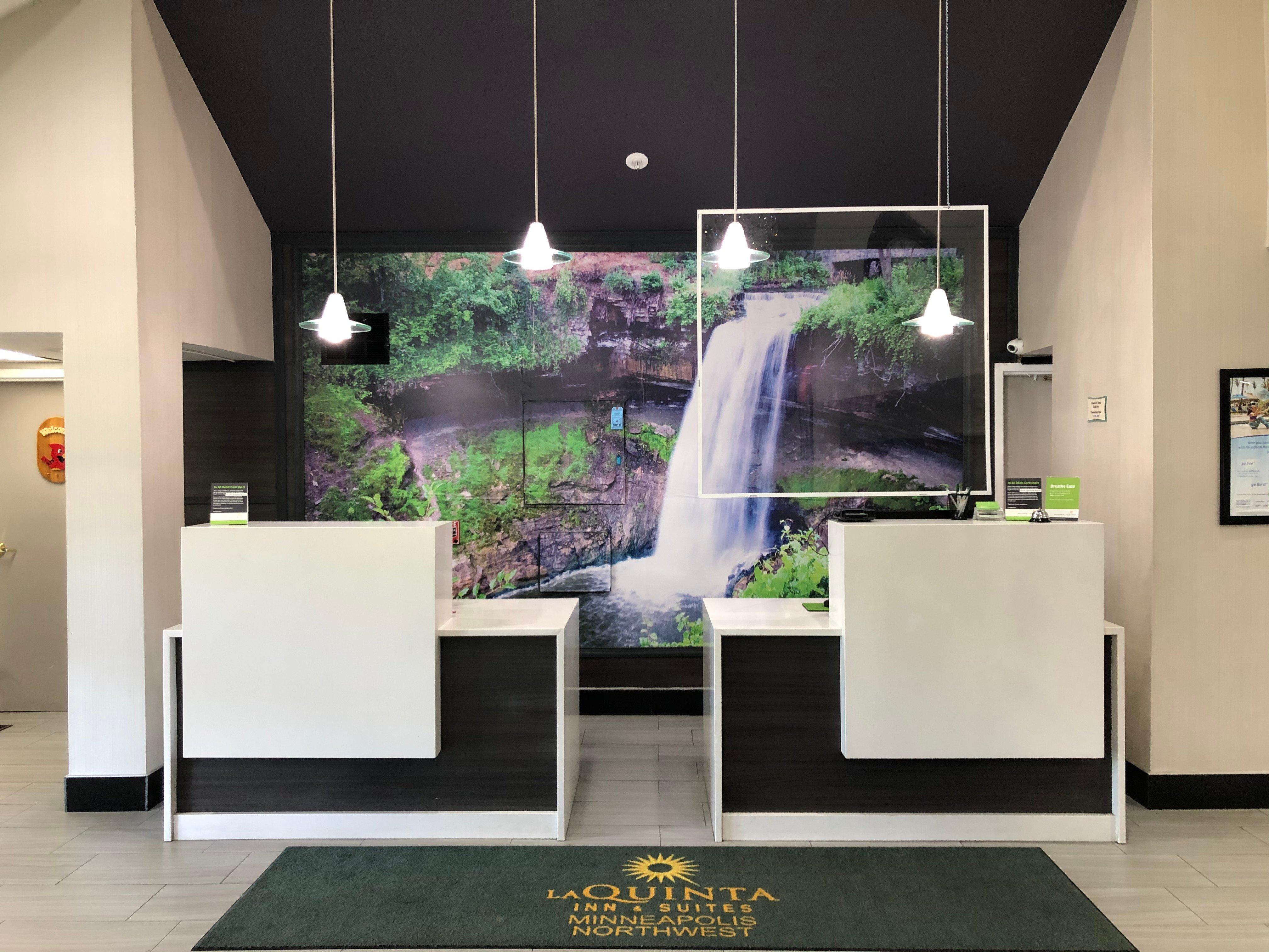 La Quinta Inn & Suites by Wyndham Minneapolis Northwest