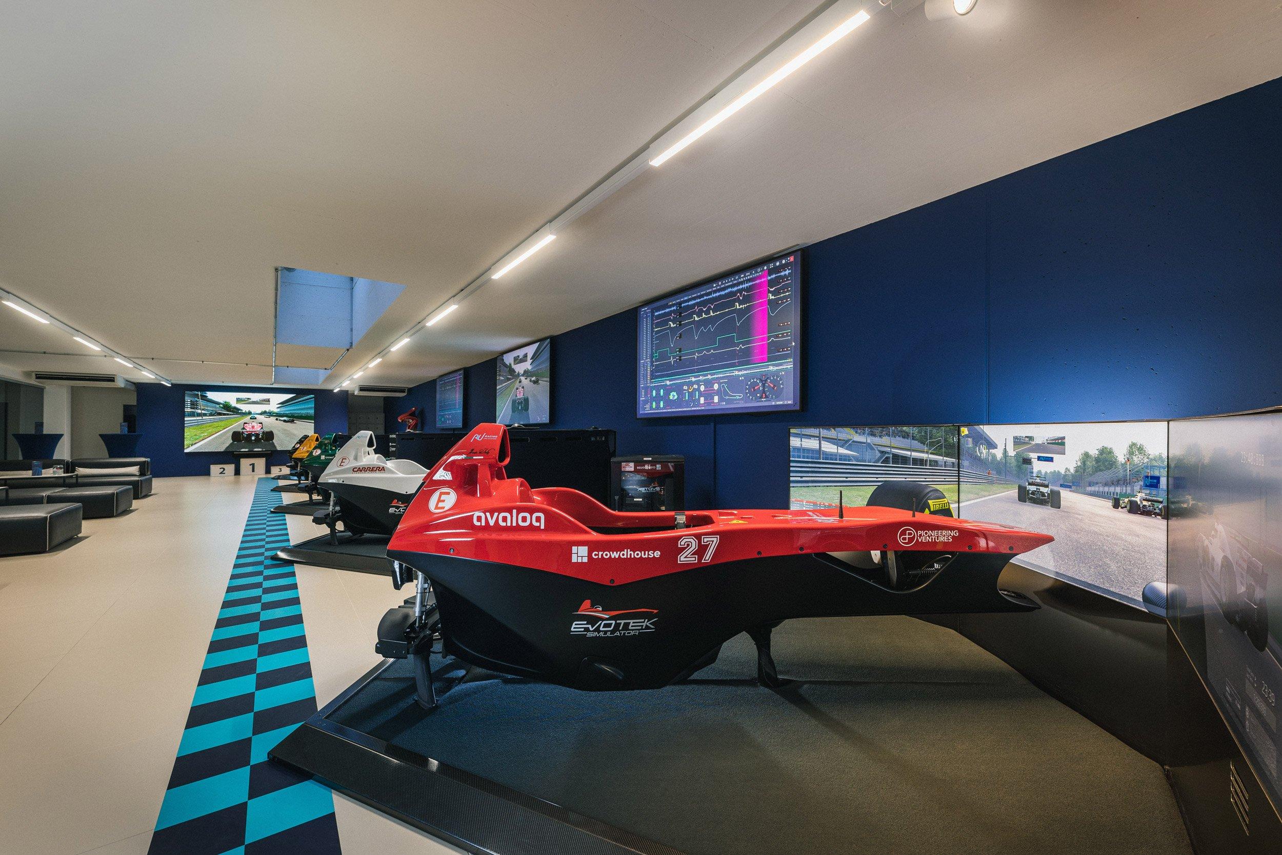 Racing Unleashed - Racing Simulators