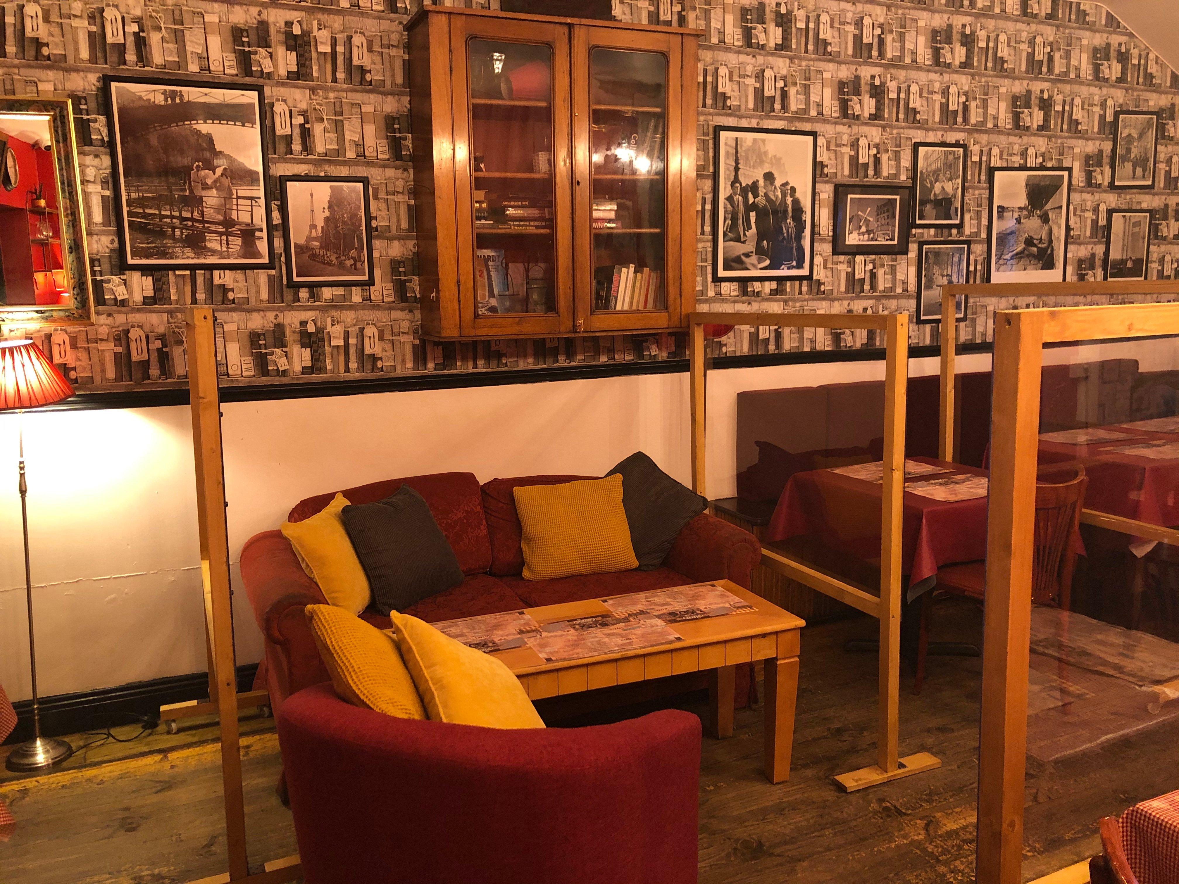 Java's Creperie and Cafe Francais