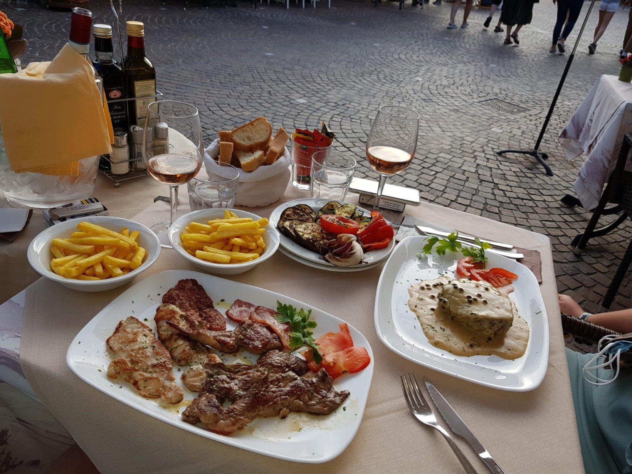 Bar Ristorante Pizzeria Il Portico