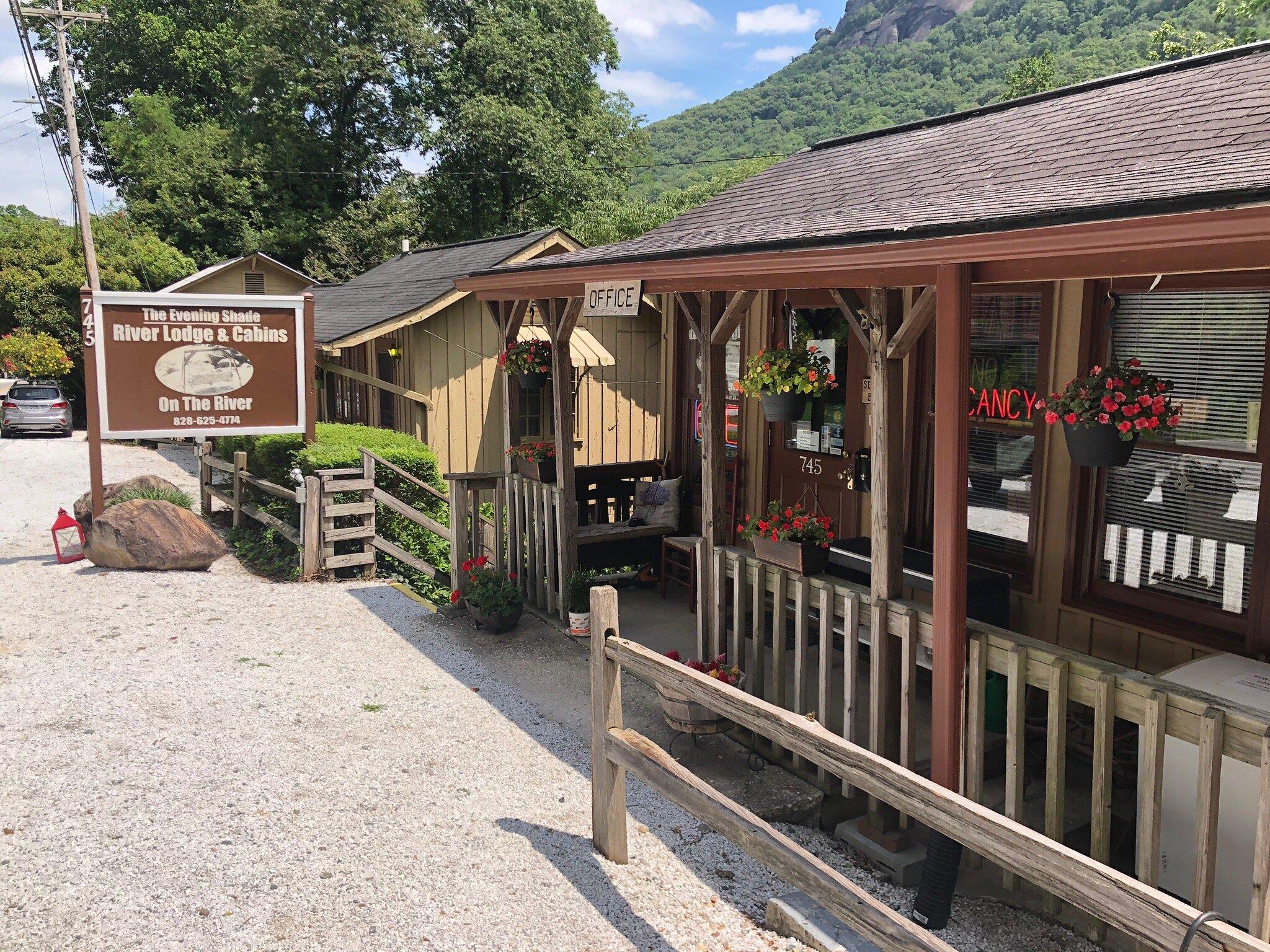 Evening Shade River Lodge & Cabins