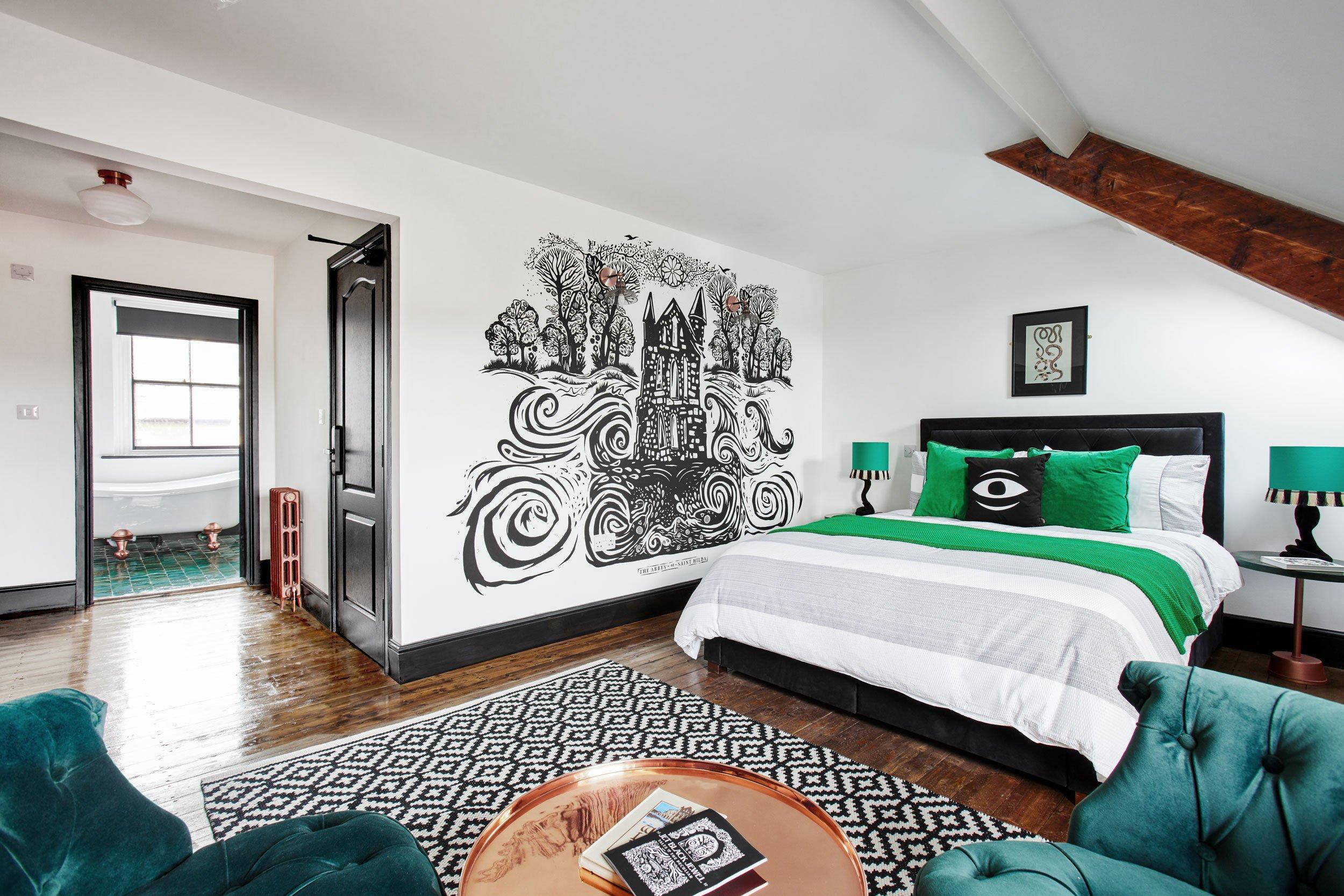 Jet Black Jewel Cafe Bar